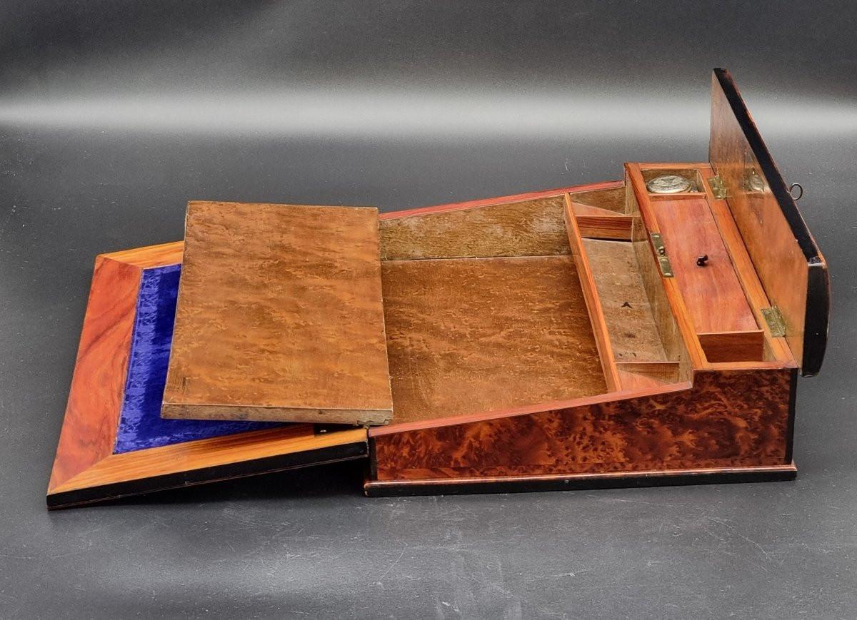 Escritorio de viaje en madera de brezo y bois de rose, mediados del S. XIX Hecho a mano en venta