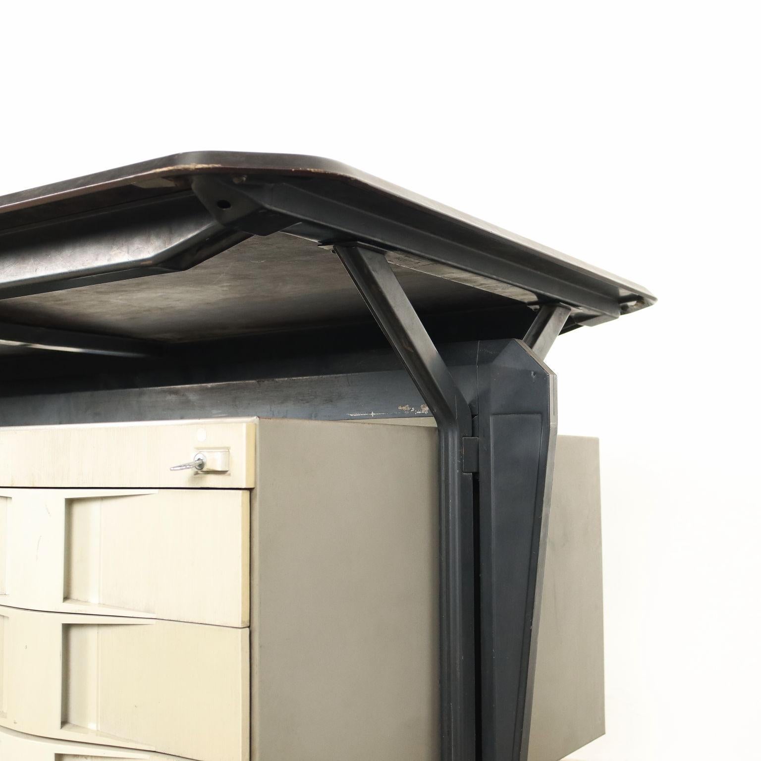 BBPRs 'Arco'-Schreibtisch für Olivetti 60er-70er Jahre (Italian) im Angebot