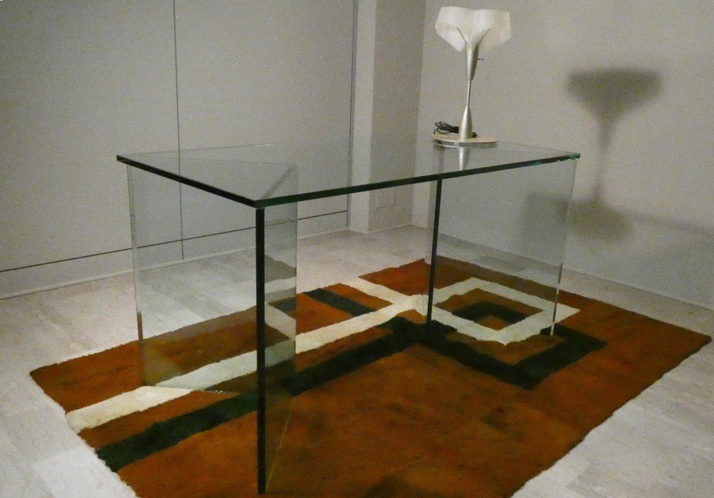 Scrivania Bacco in vetro trasparente attribuita a Tonelli, Italia, anni '80 in vendita 7