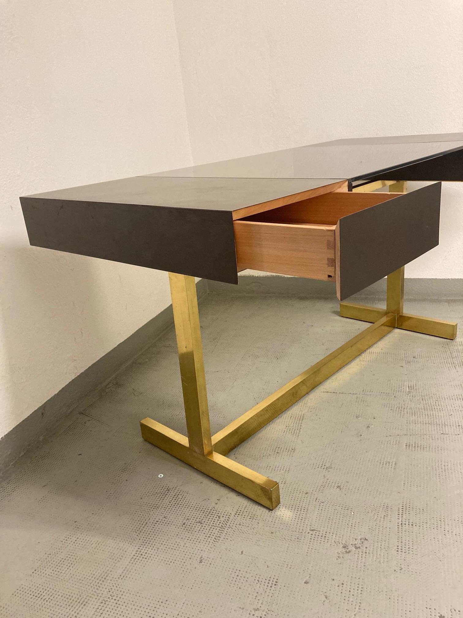 Scrivania Brass & Lacquer Signed Writing Desk by Willy Rizzo, Italy, ca. 1972 In Good Condition For Sale In Geneva, CH