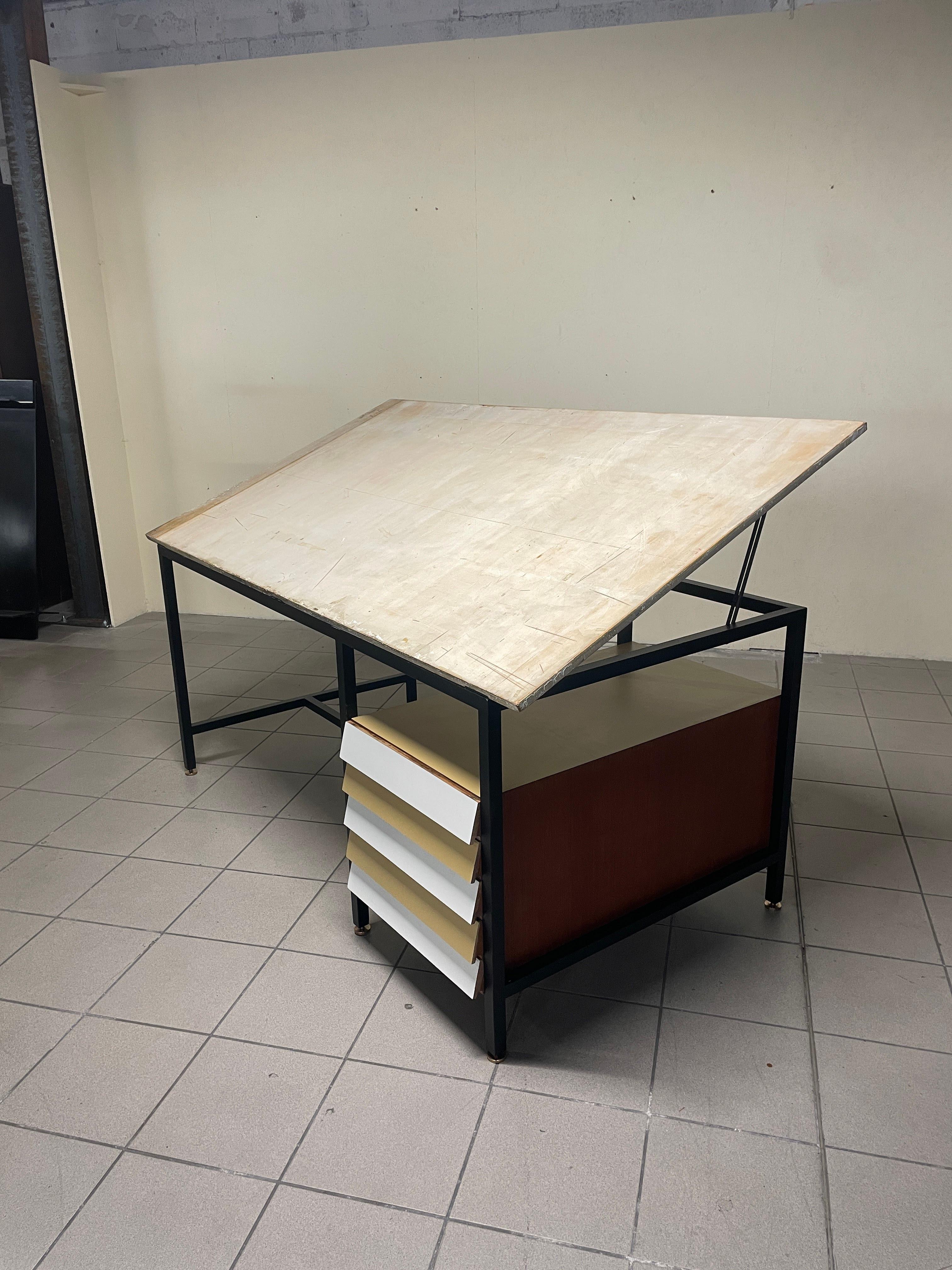 Bureau à plateau basculant 1960 en vente 3