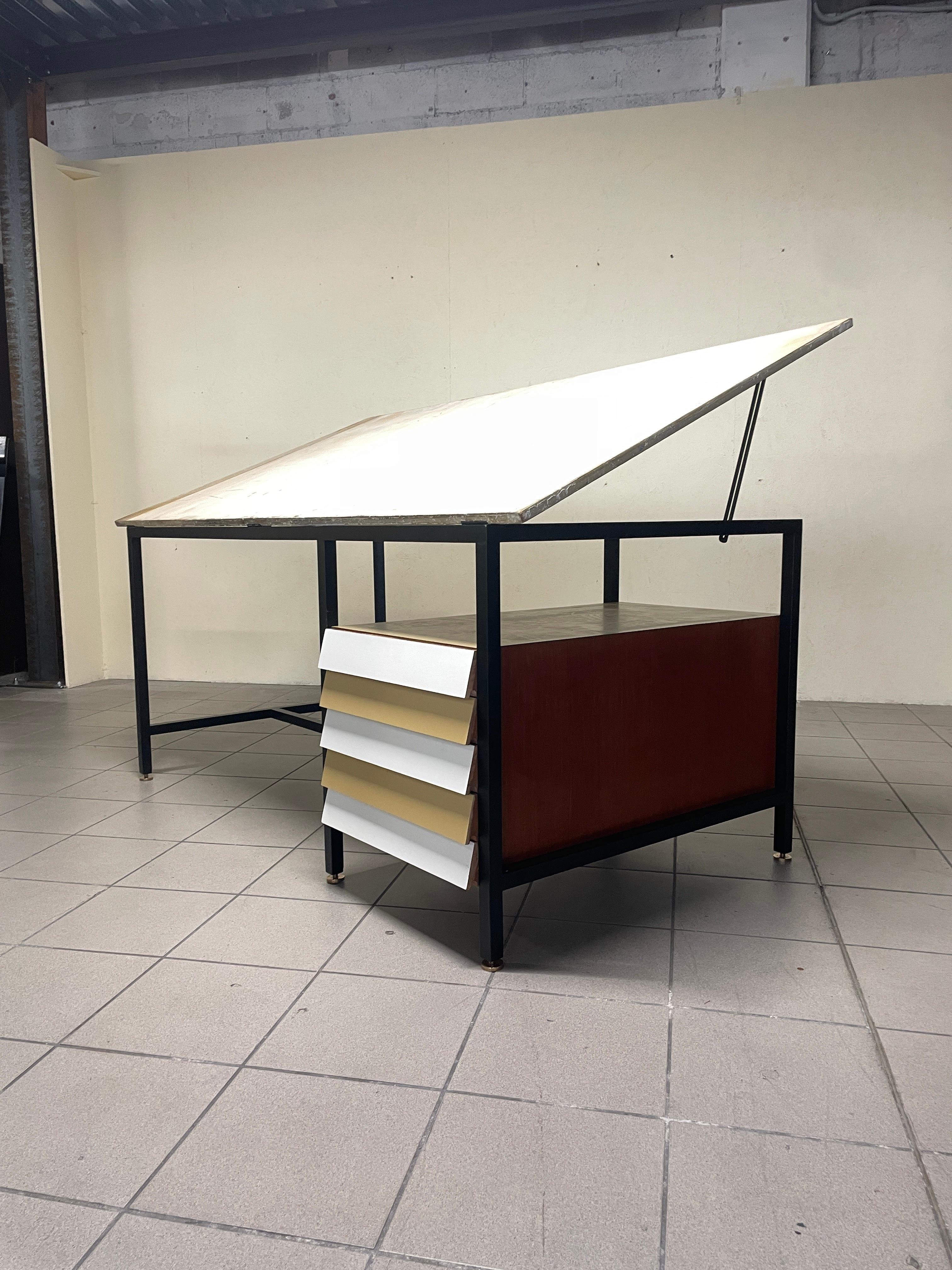 Bureau à plateau basculant 1960 en vente 4