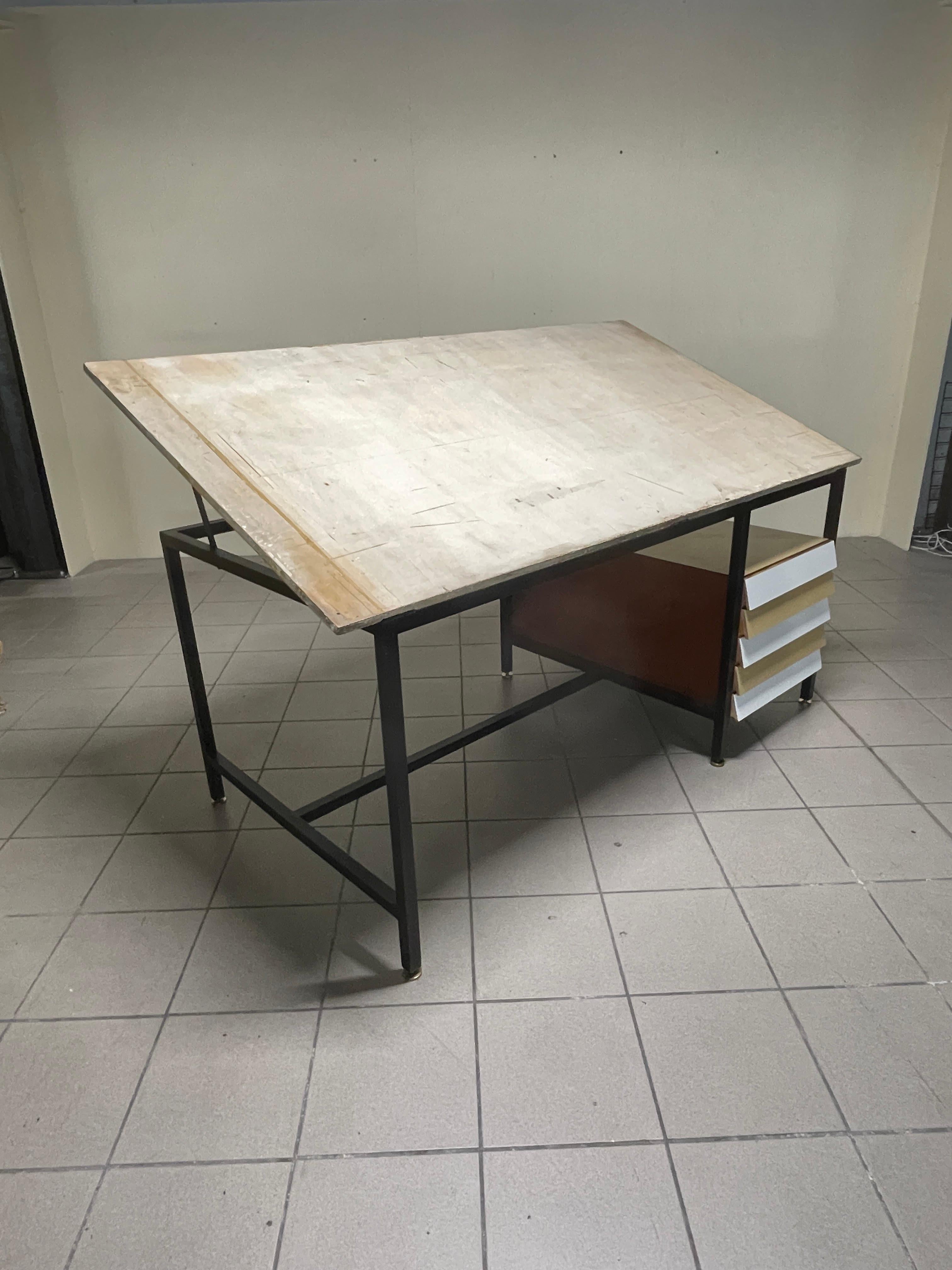 Bureau à plateau basculant 1960 en vente 9