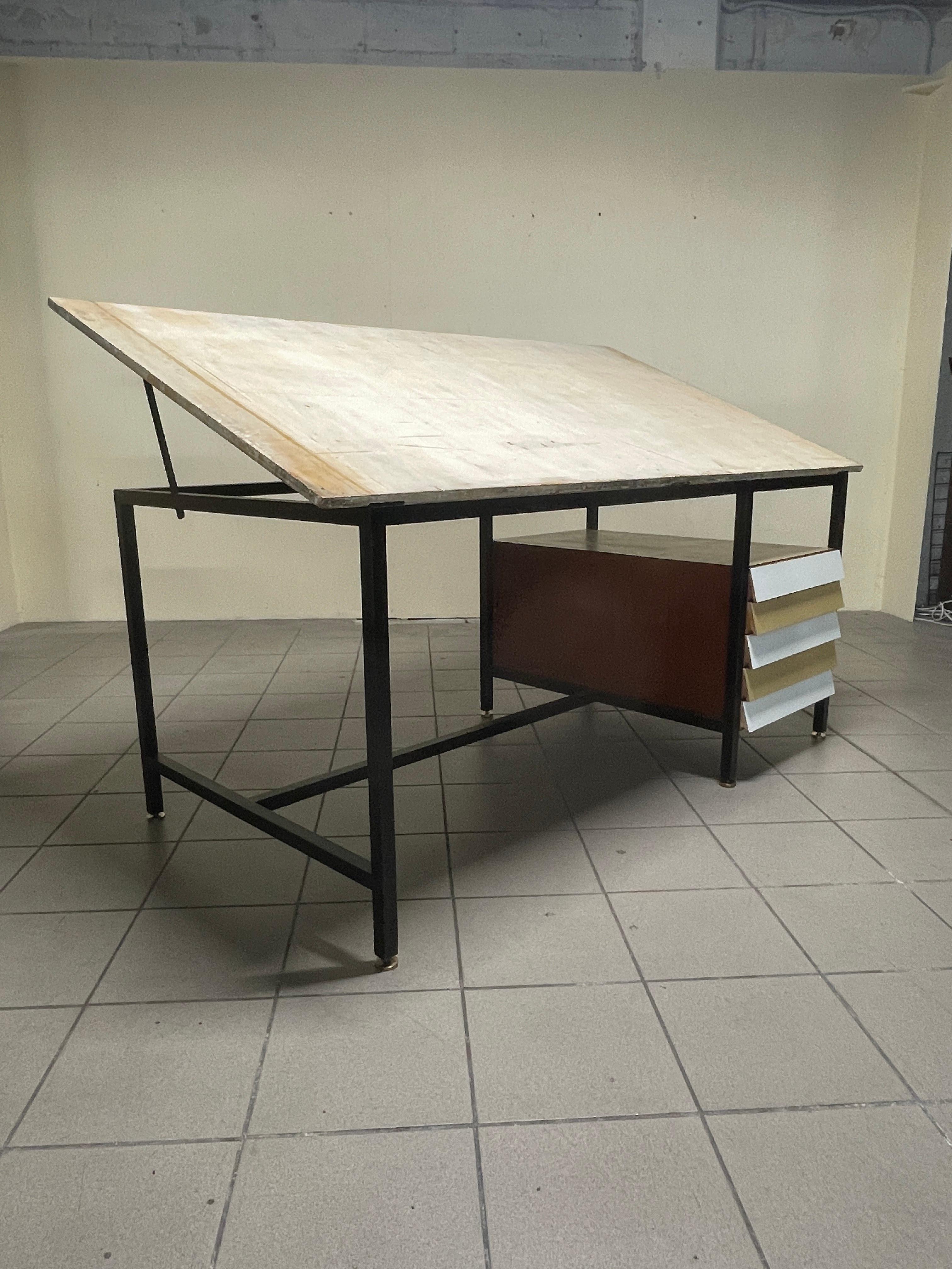 Bureau à plateau basculant 1960 en vente 10