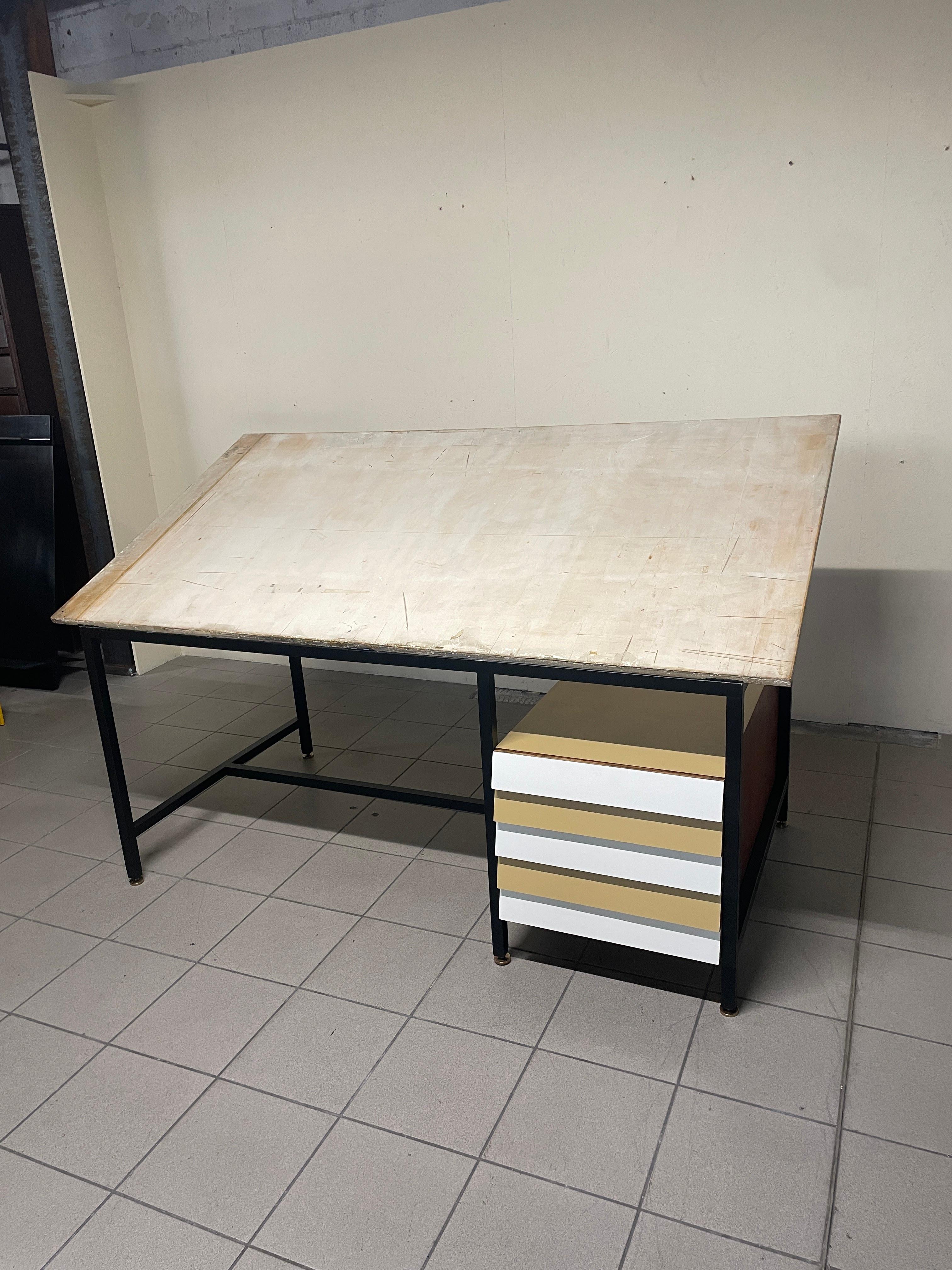 Bureau à plateau basculant 1960 en vente 2