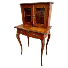 Bureau avec écritoire en bois et bronze doré, France années 1920