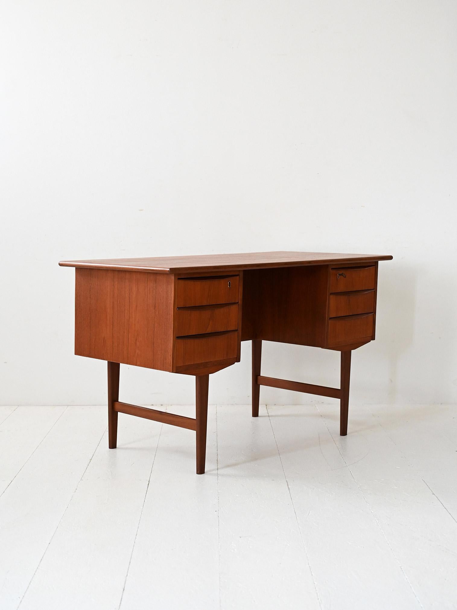 Scandinavian Modern Danish freestanding desk from the 50s/60s For Sale