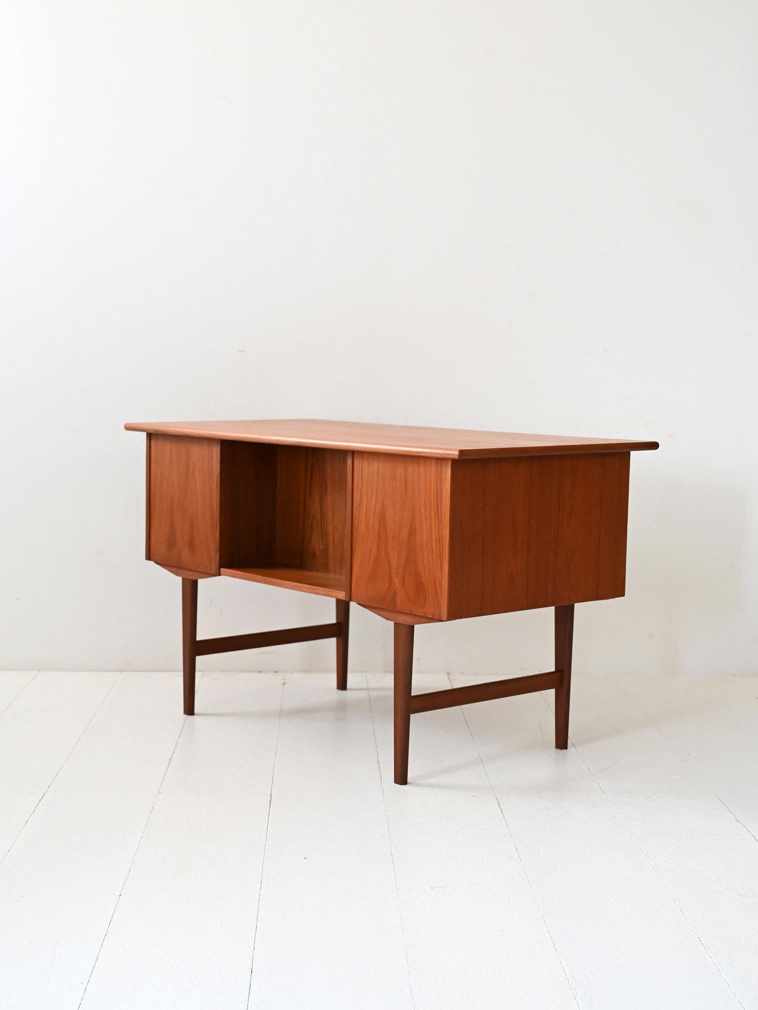 Mid-20th Century Danish freestanding desk from the 50s/60s For Sale