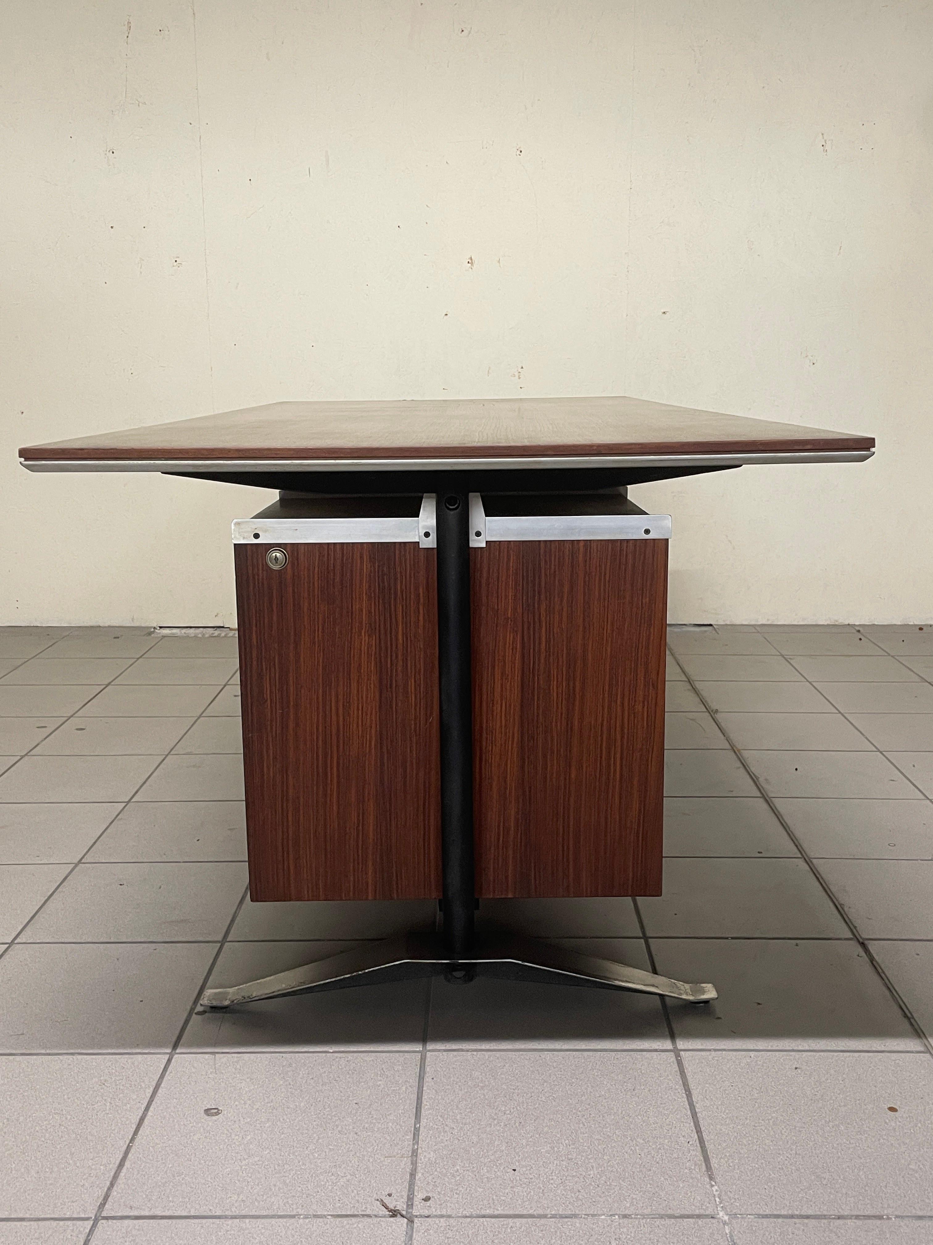 Chefschreibtisch von Alberto Rosselli für Arflex, 1961 im Angebot 4