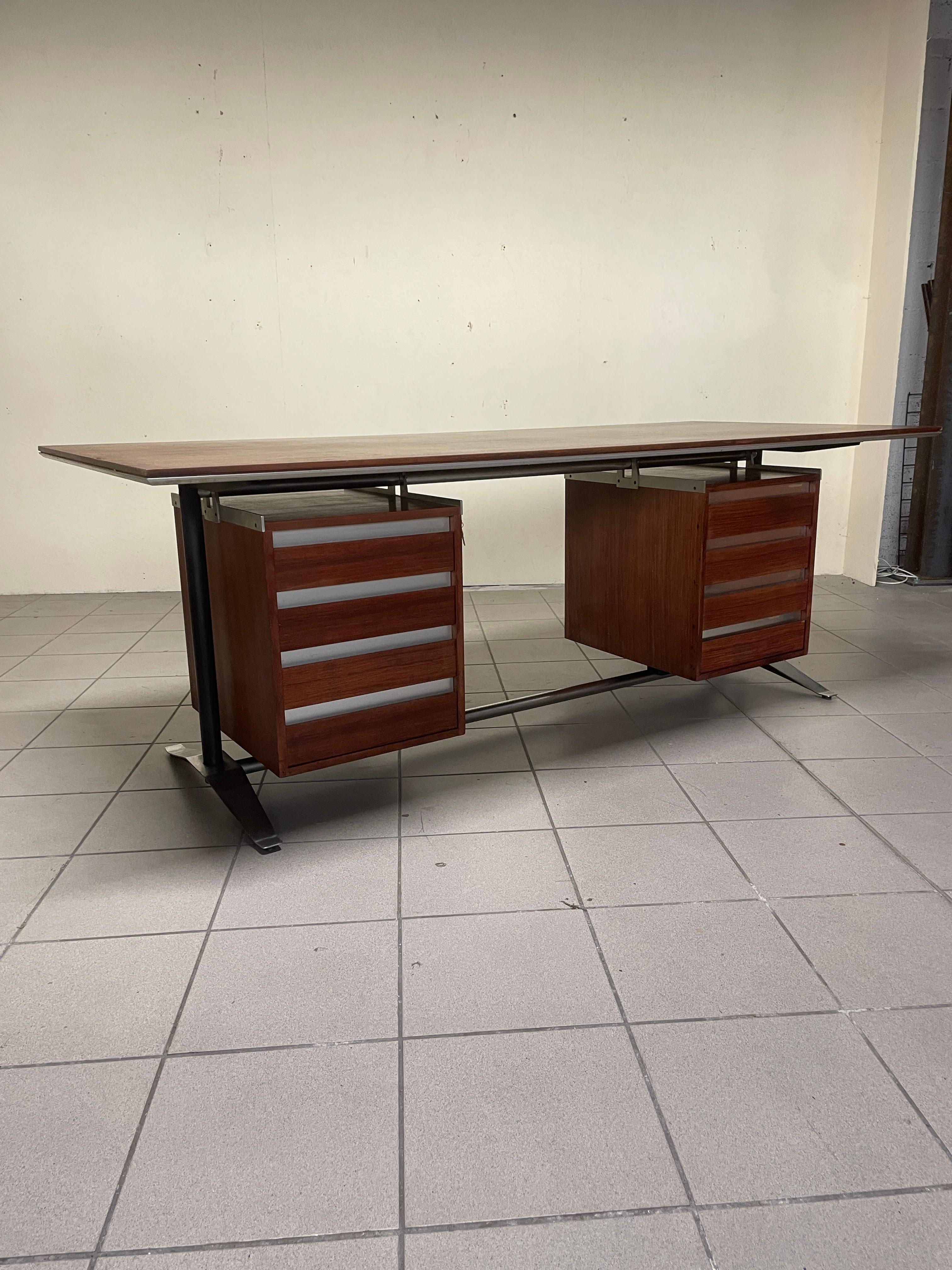 Chefschreibtisch von Alberto Rosselli für Arflex, 1961 im Angebot 13