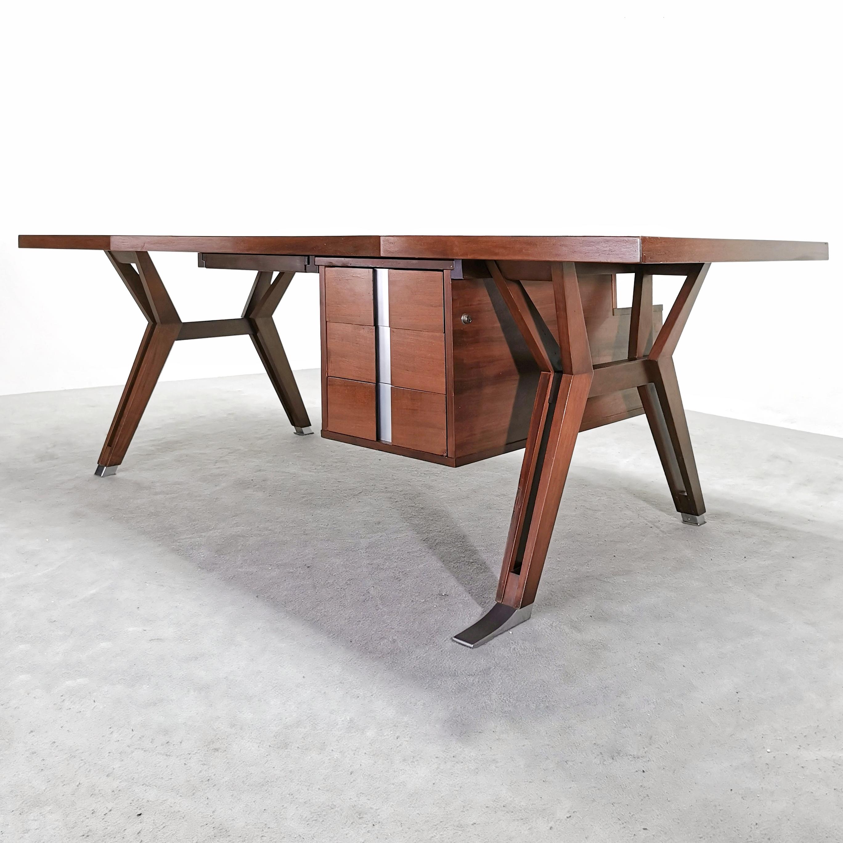 Teak Executive Desk designer Ico Parisi for MIM 1950s For Sale 9