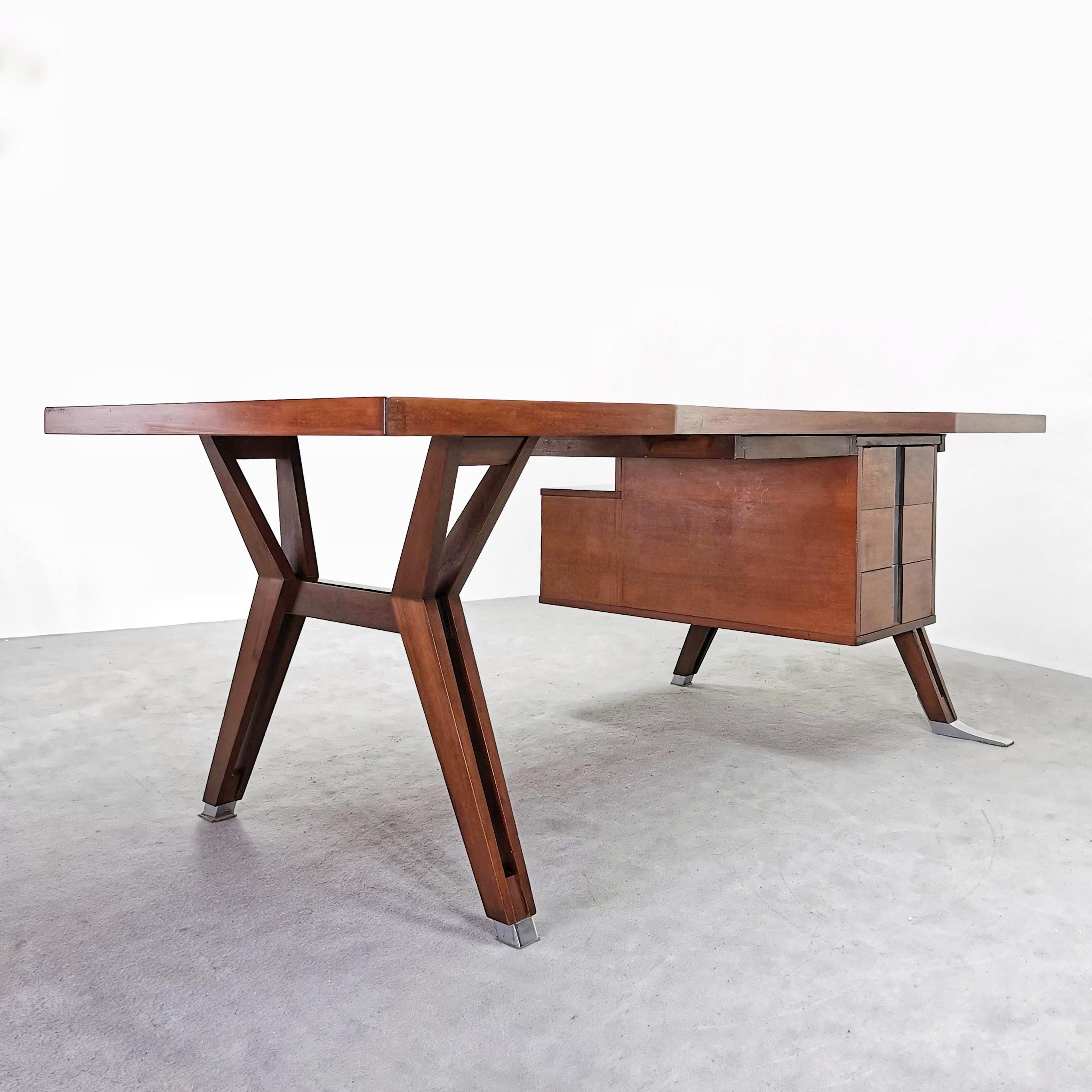 Teak Executive Desk designer Ico Parisi for MIM 1950s For Sale 10
