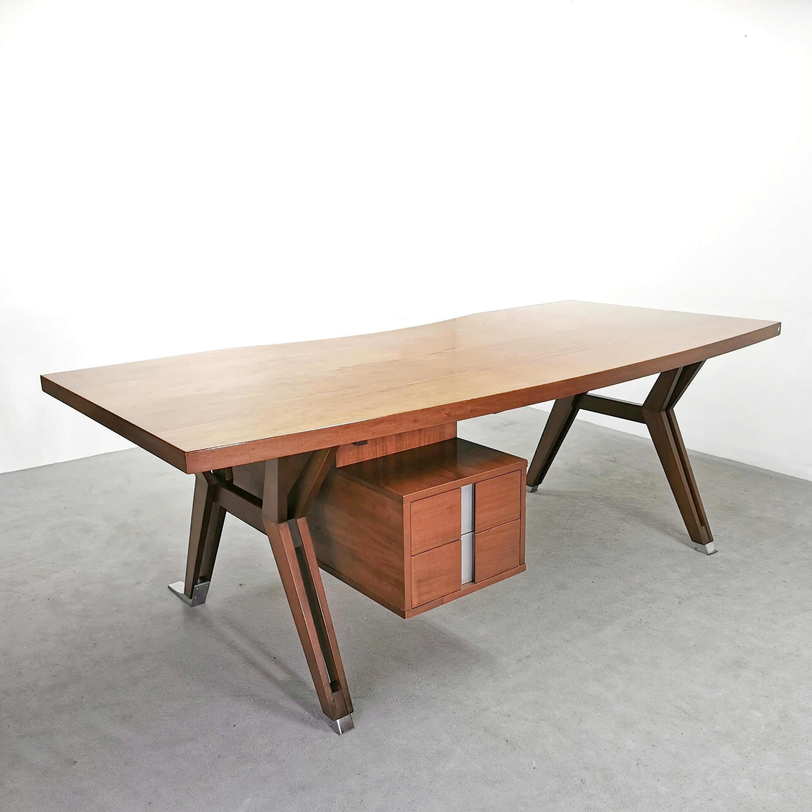 20th Century Teak Executive Desk designer Ico Parisi for MIM 1950s For Sale