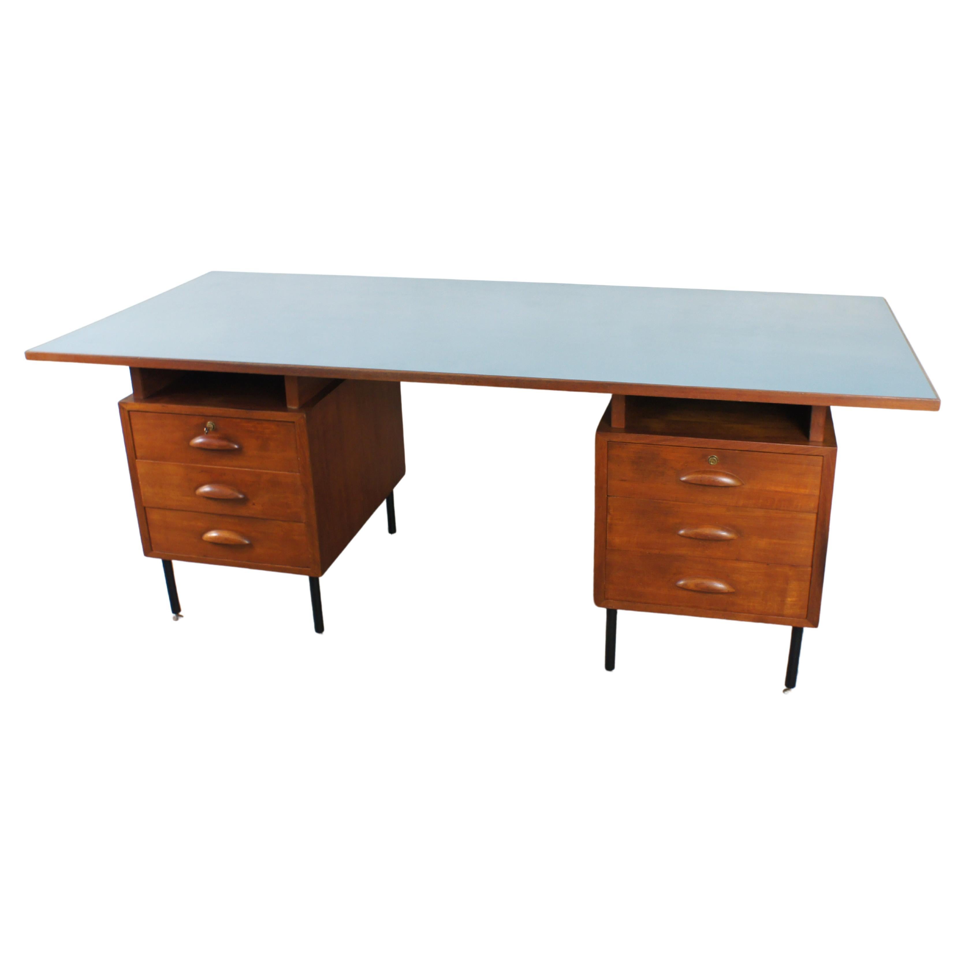 Italian-made executive desk from the 1950s For Sale