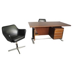 Scrivania e due sedie di Fantoni, anni '60, set di 3