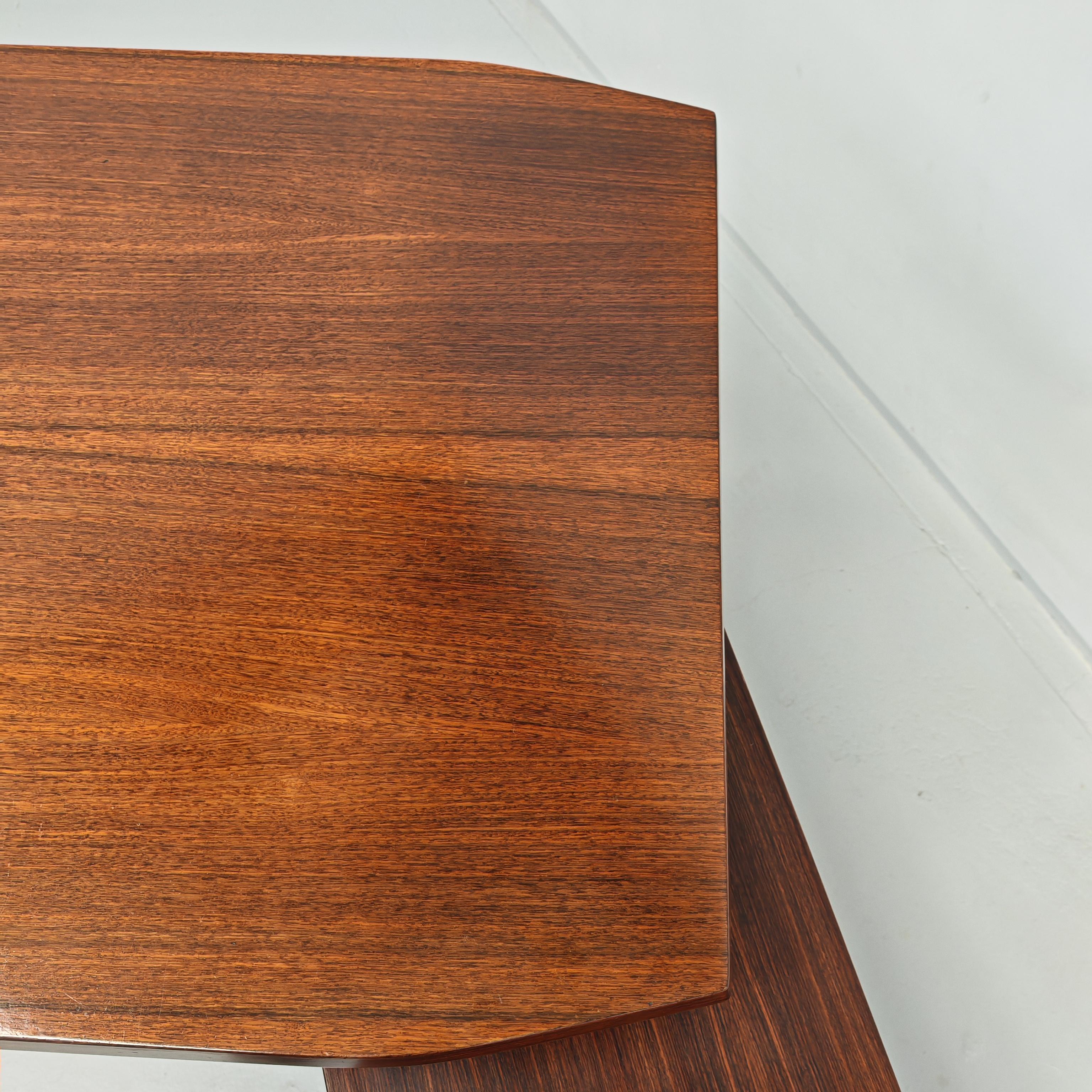 20th Century Scrivania executive il legno Italiana anni 60 Osvaldo Borsani per Tecno in vendita