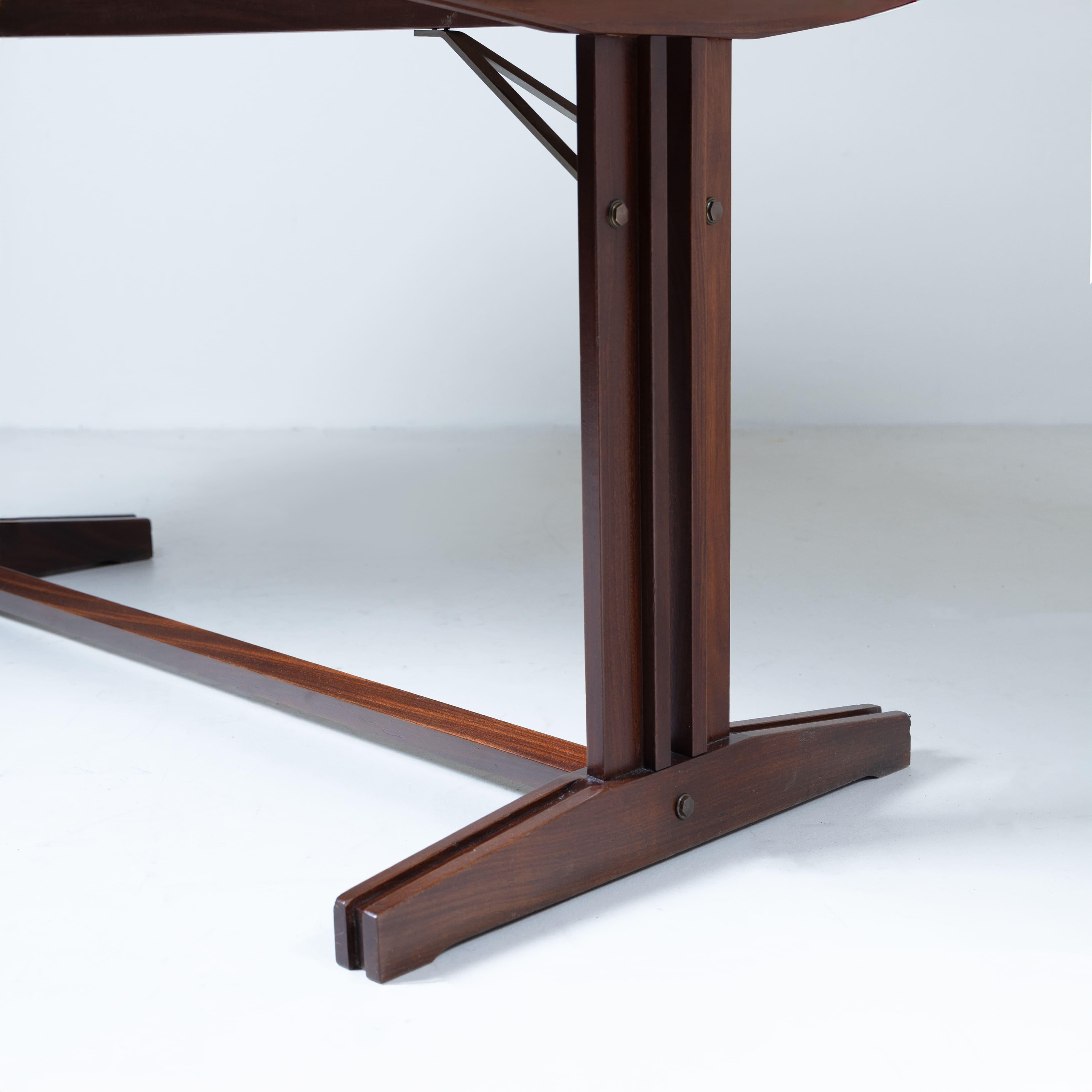 Mid-Century Style Wooden Desk, Italian Manufactory, 1960s For Sale 1