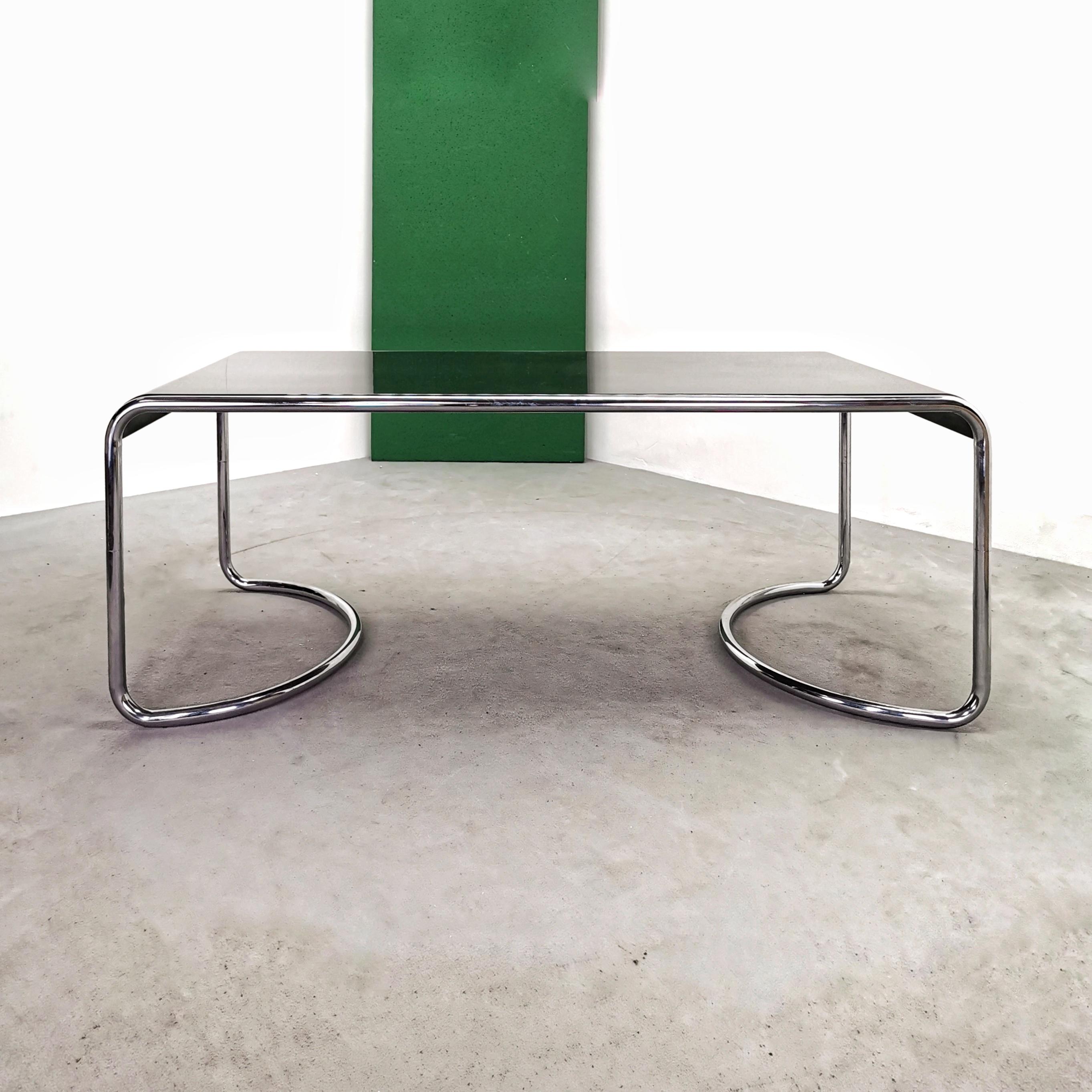 Mid-Century Modern Febo desk or dining table designed by G.Stoppino for Driade 1970 For Sale