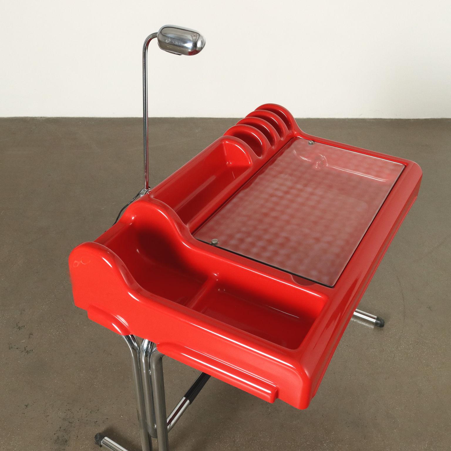 Mid-Century moderno Scrivania 'Orix' di Vittorio Parigi & Nani Prina Versione Rosso, anni 70 in vendita