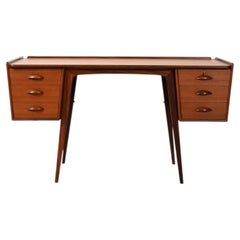 Scrivania “PL Uddebo” in teak di Svante Skogh