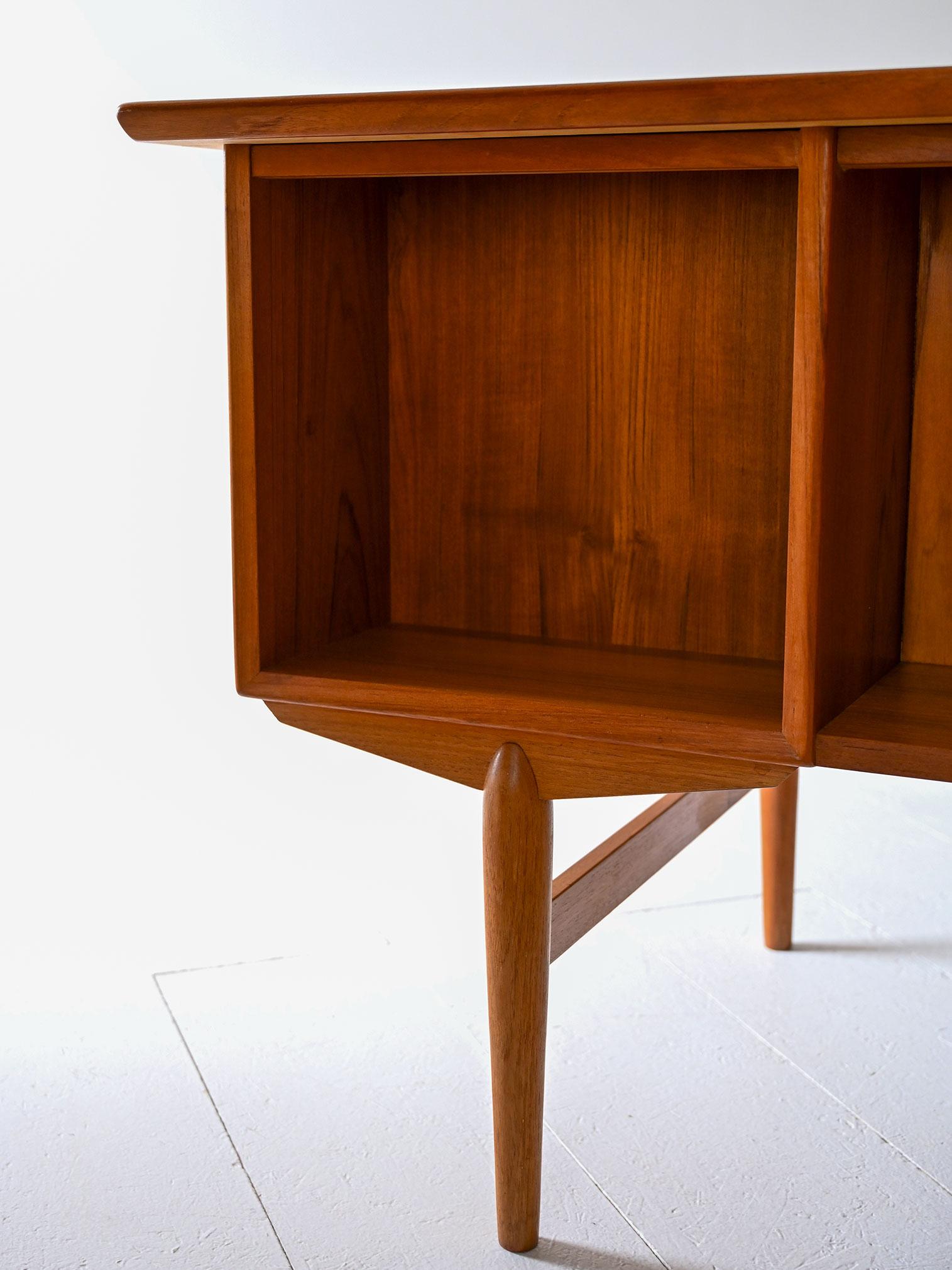 Scrivania scandinava anni ’60 in teak en vente 4