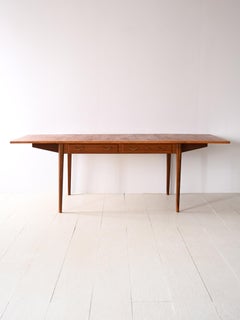 Scandinavian desk by David Rosen