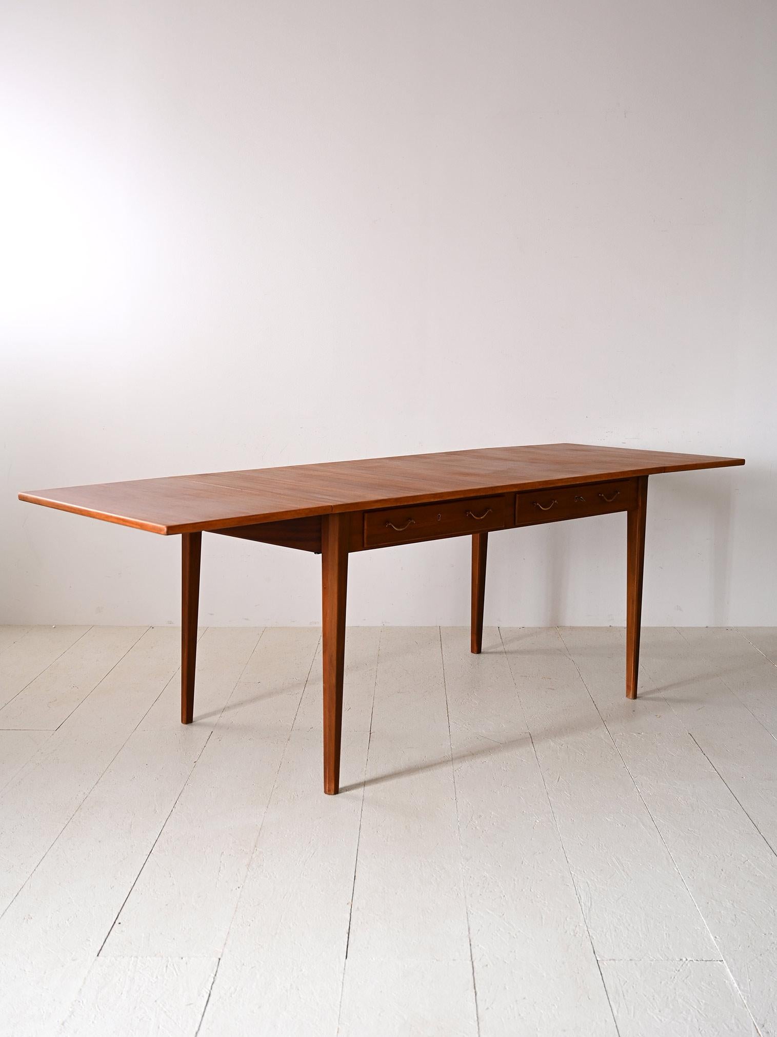 Skandinavischer Schreibtisch von David Rosen (Skandinavische Moderne)