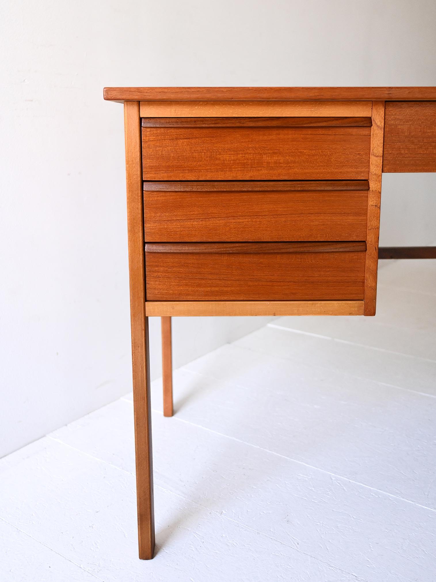Teak Scandinavian vintage teak desk with 7 drawers For Sale