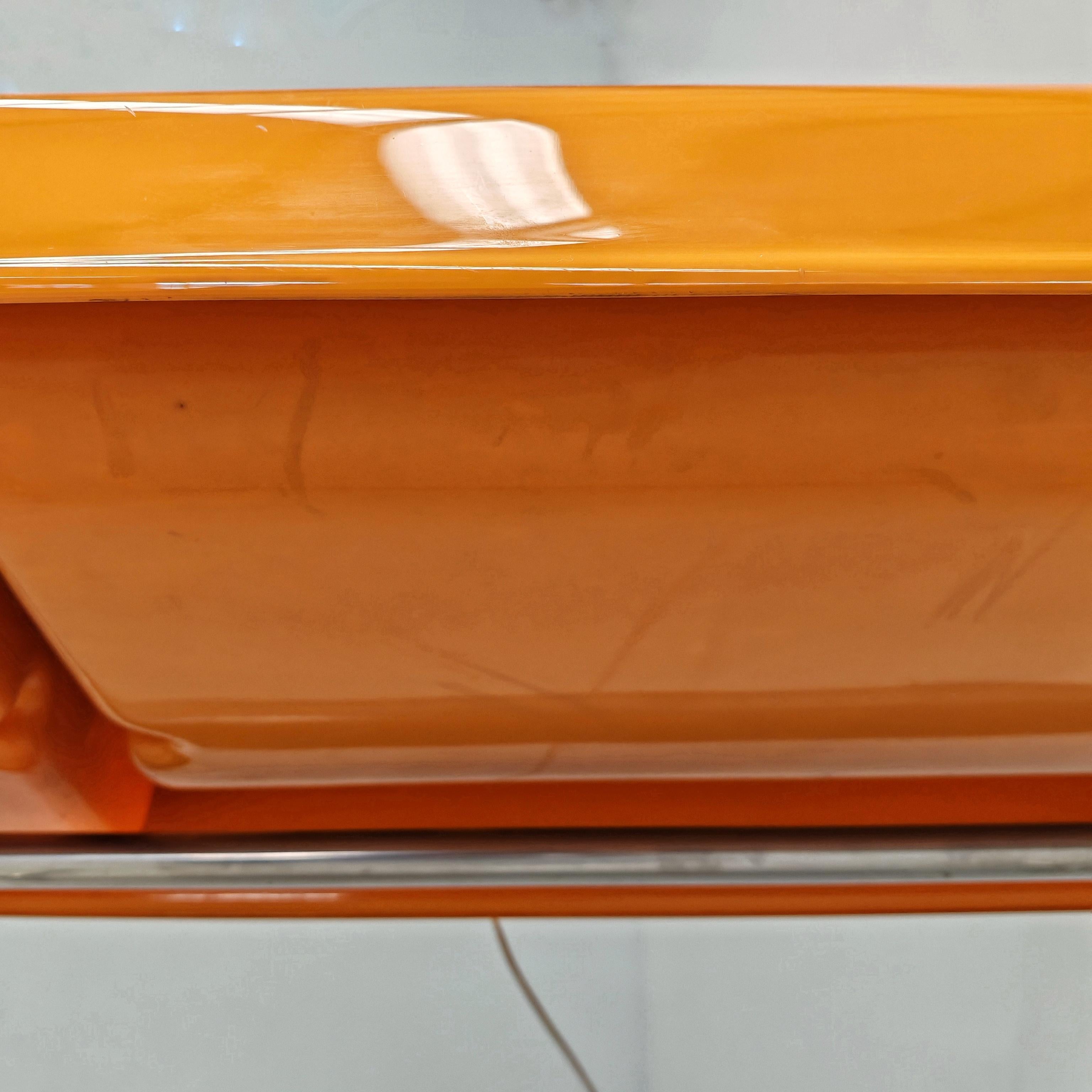 Escritorio de la era espacial modelo ORIX producido por Molteni Italia años 70 en venta 10