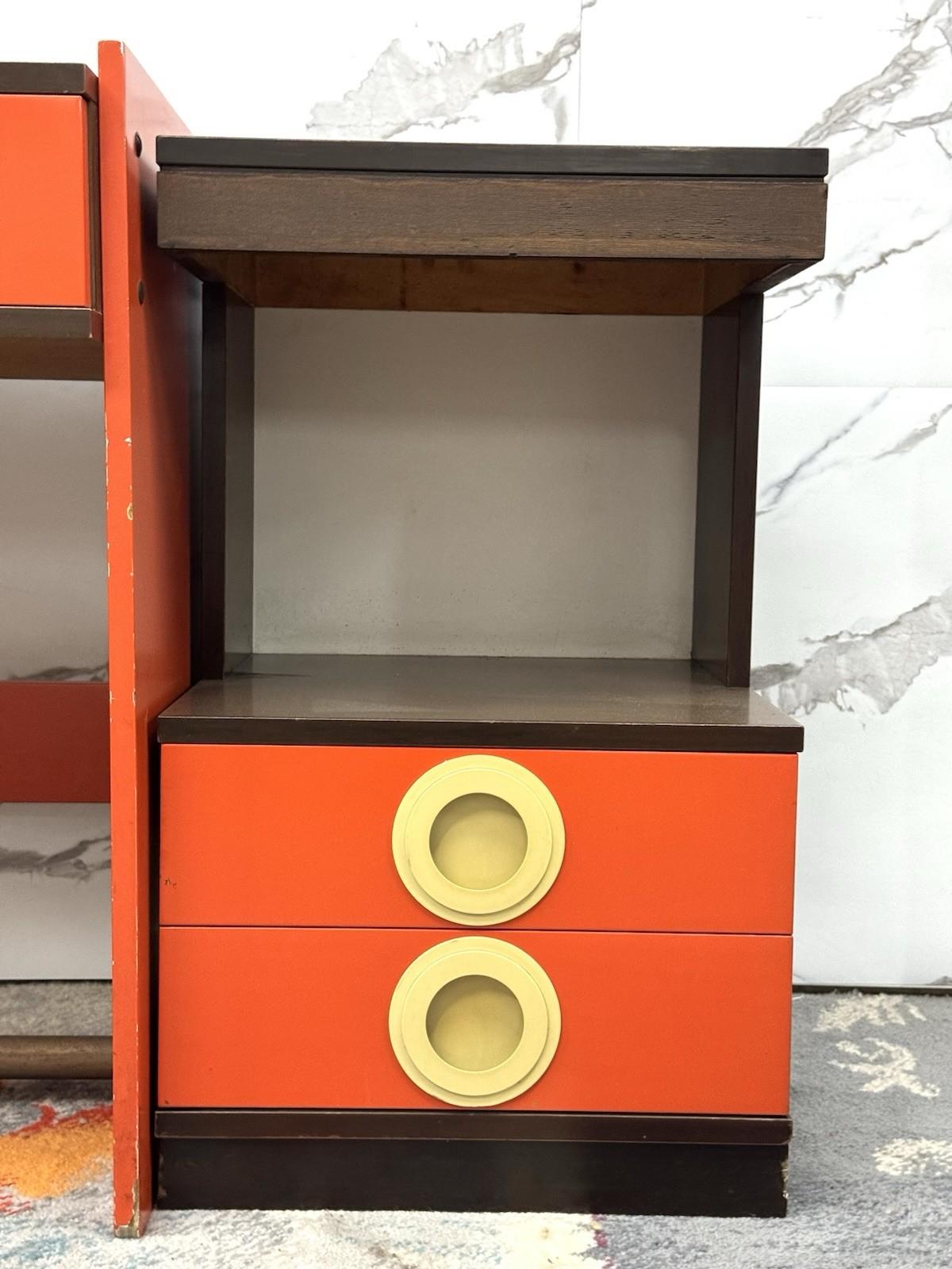 Space Age Design Holzschreibtisch 70er Jahre Moderne Kunst im Angebot 5