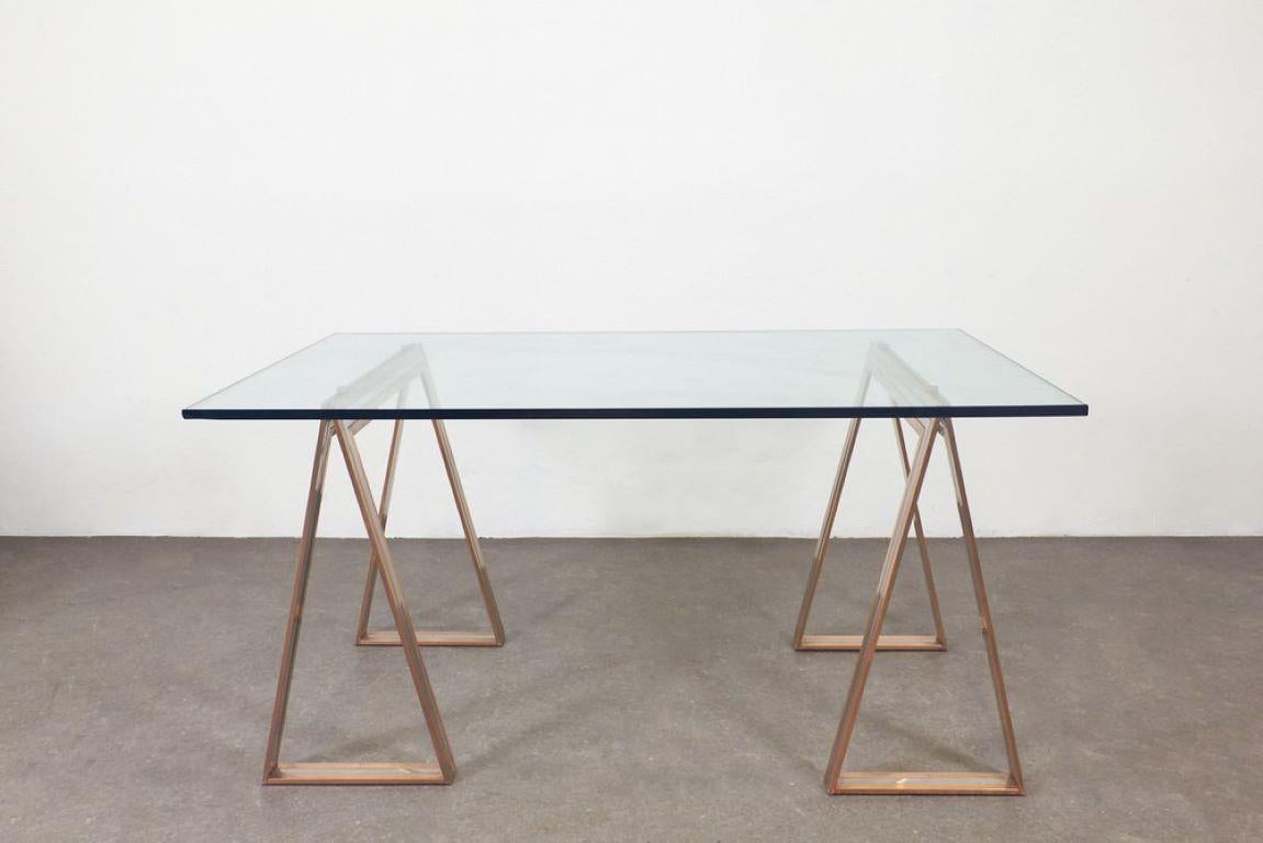 Space Age brass desk, 1970s In Excellent Condition For Sale In Torino, IT