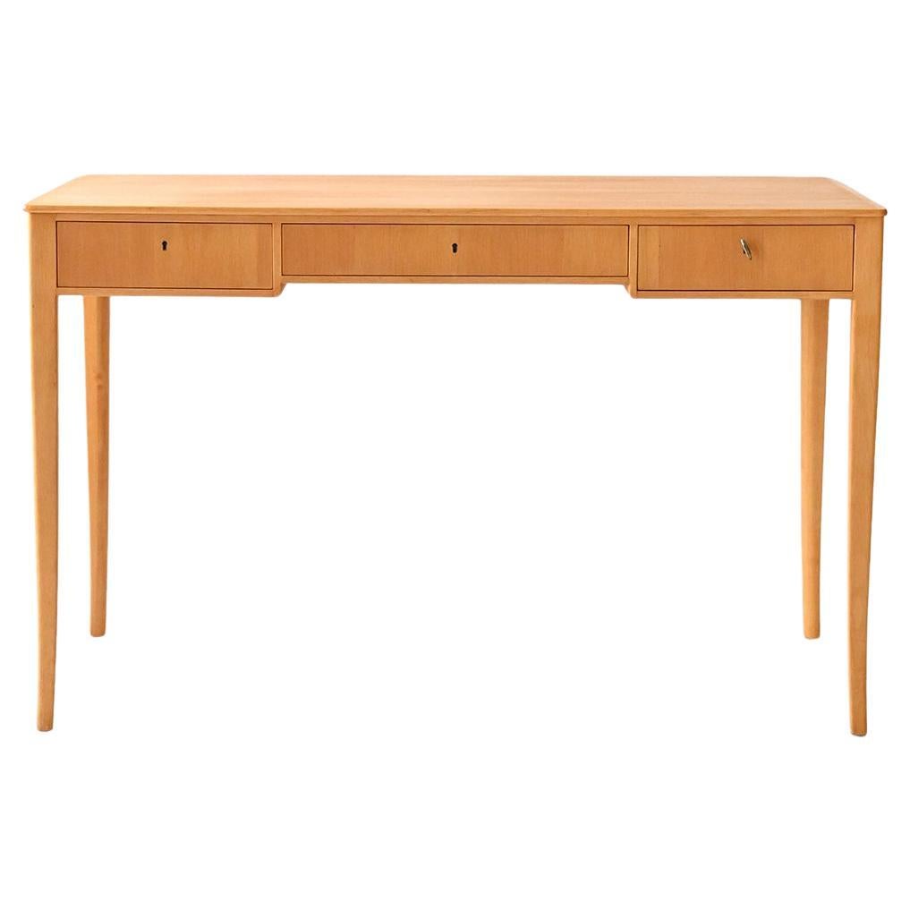 Schwedischer Schreibtisch aus leichter Birke von Carl Malmsten für Åfors, 1940er Jahre im Angebot