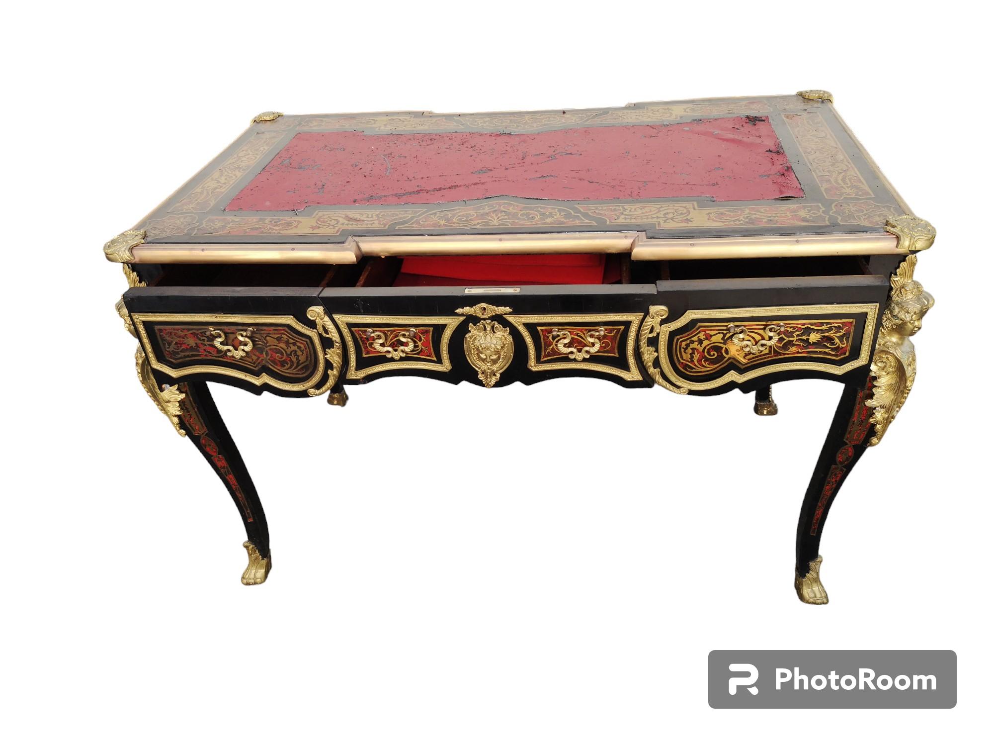 Wood Vintage Louis XV style desk 1950s For Sale