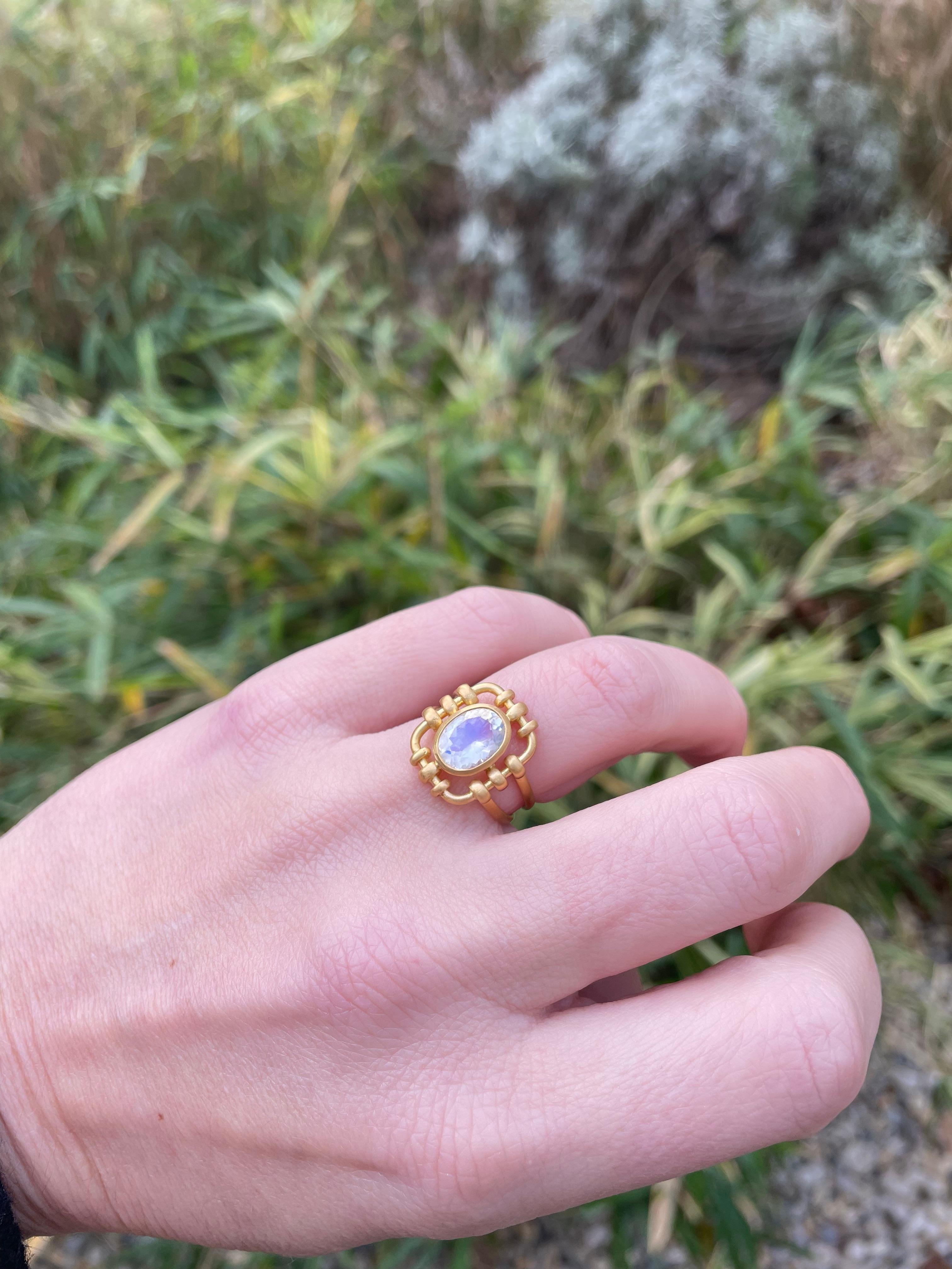 Contemporary Scrives 1.68 Carat Moonstone 22 Karat Gold Coktail Handmade Ring For Sale
