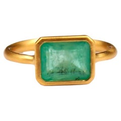 Scrives 1.94 Carat Emerald Faceted 22 Karat Gold Cluster Handmade Ring