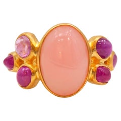 Scrives 5.25 Ct Peach Chalcedony 3.06 Ct Pink spphire Cabochon 22 Kt Gold Ring