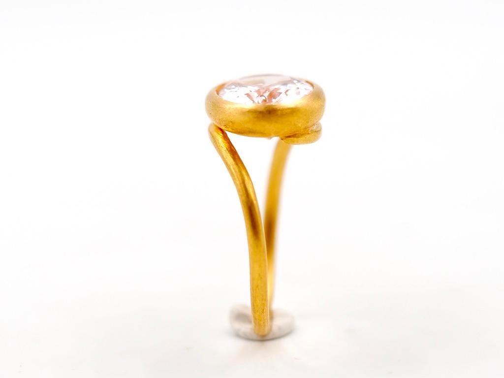 Scrives 6.2 Carat Morganite Pink Beryl Oval 22 Karat Gold Cocktail Handmade Ring For Sale 5