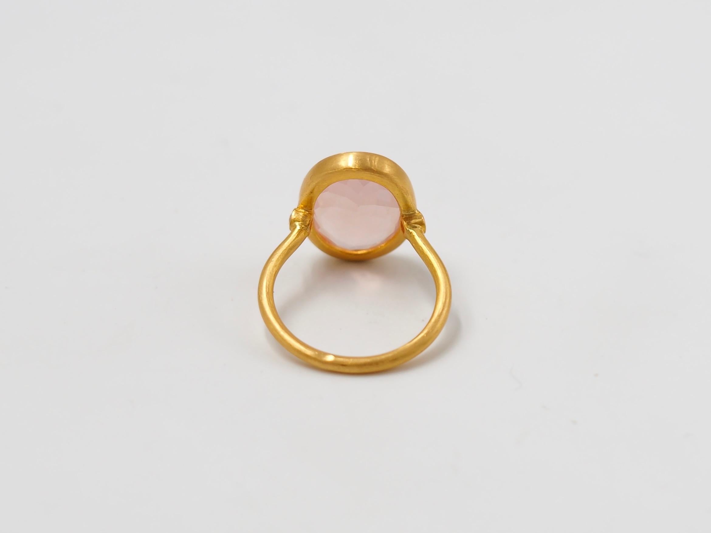 Contemporary Scrives 6 Carat Rose Quartz and Diamonds 22 Karat Gold Ring