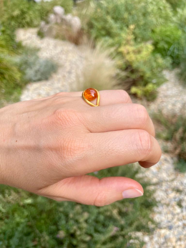 Scrives 7.18 Carat Orange Mandarine Garnet Cabochon 22 Karat Gold Handmade Ring 1