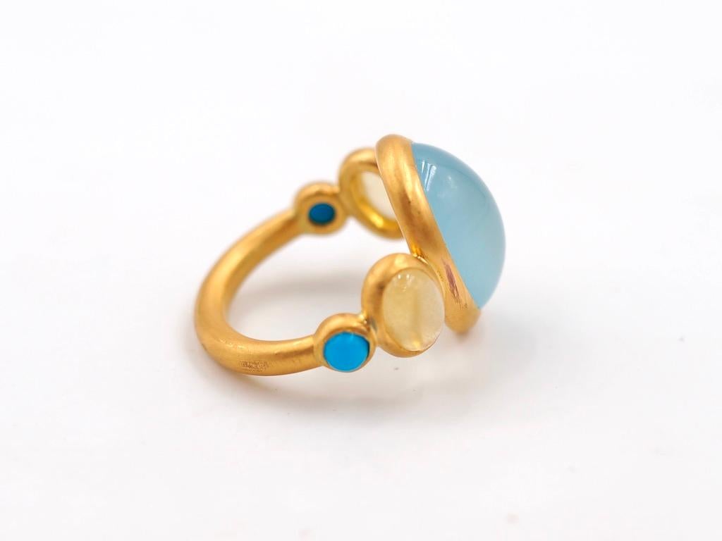 Contemporary Scrives 7.35 Carat Aquamarine Yellow Sapphire Turquoise Cabochon 22Kt Gold Ring
