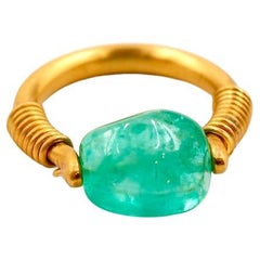 Scrives 8.98 Carat Emerald Tumble Swivel 22 Karat Gold Handmade Cocktail Ring