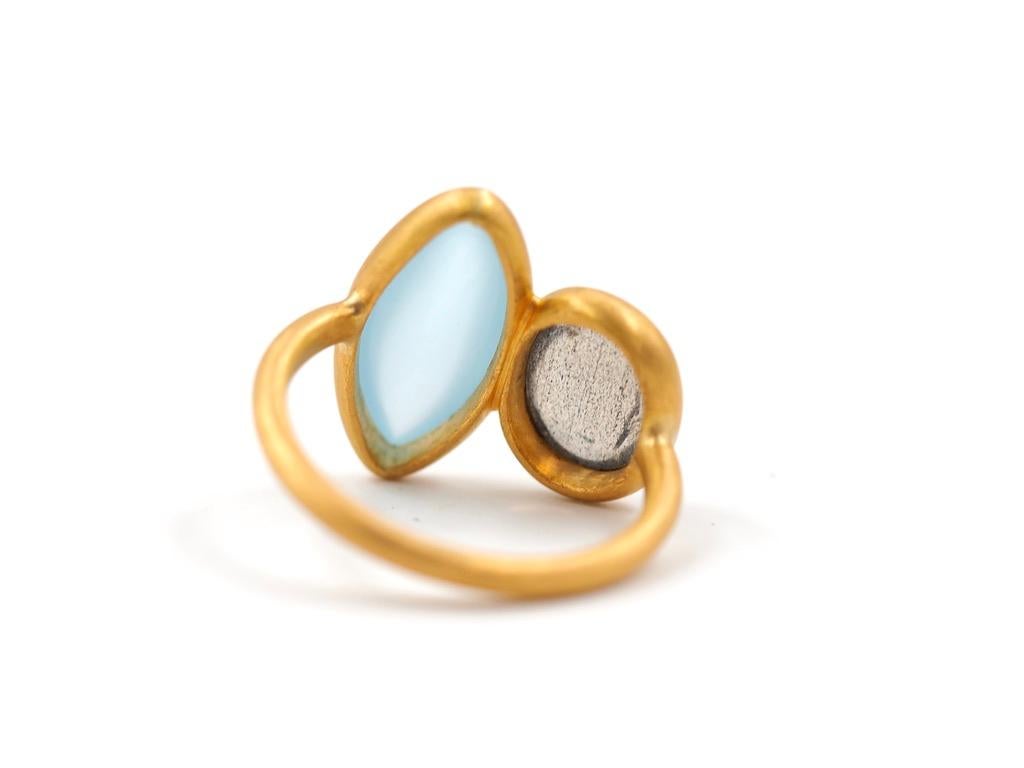 Scrives Aquamarine Marquise Labradorite Cabochon 22Kt Gold Cluster Handmade Ring For Sale 1