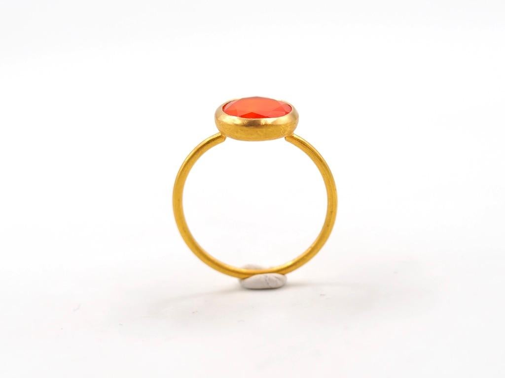 Scrives Cornaline Orange Chalcedony Irregular Shape 22 Karat Gold Handmade Ring For Sale 4
