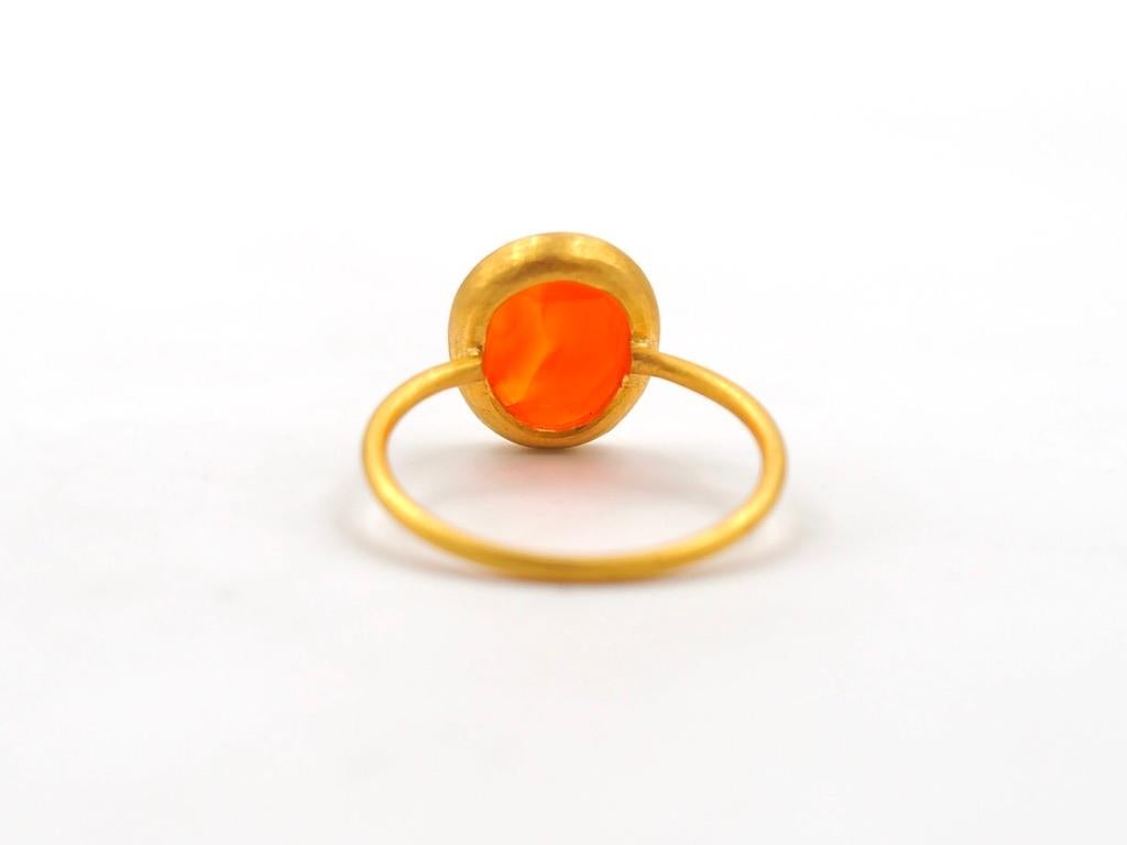 Scrives Cornaline Orange Chalcedony Irregular Shape 22 Karat Gold Handmade Ring For Sale 2