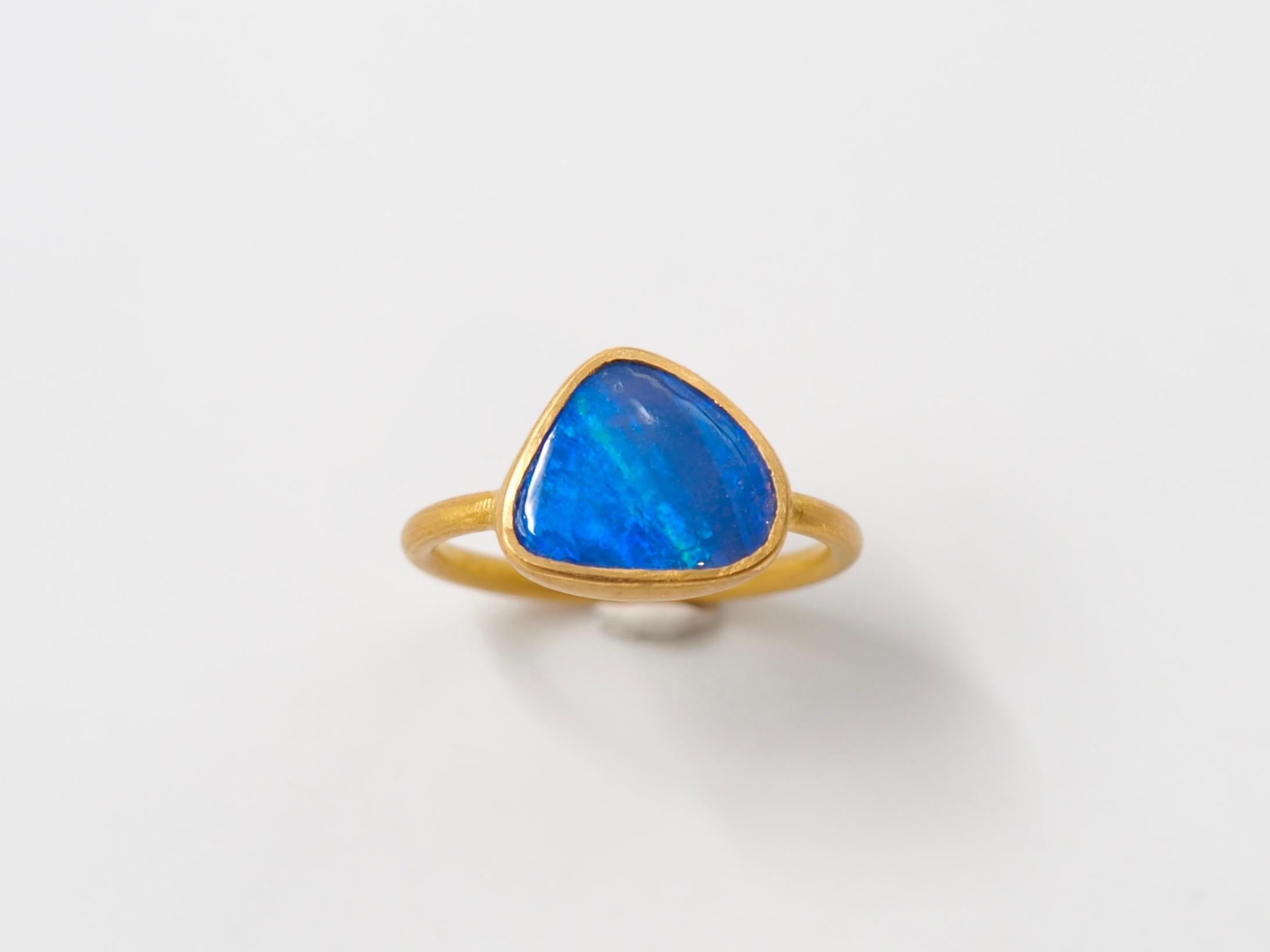 Contemporary Scrives Irregular Blue Green Opal Cabochon 22 Karat Gold Ring