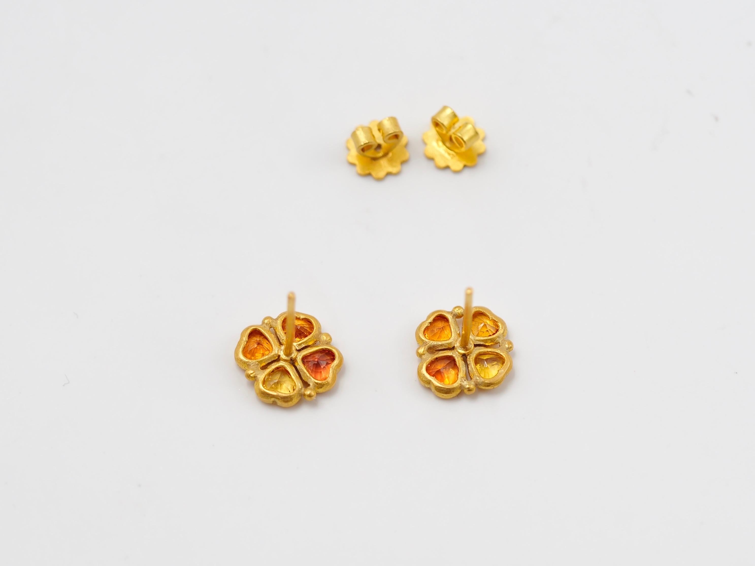 Contemporary Scrives Orange Yellow Heart Sapphires 22 Karat Gold Stud Earrings
