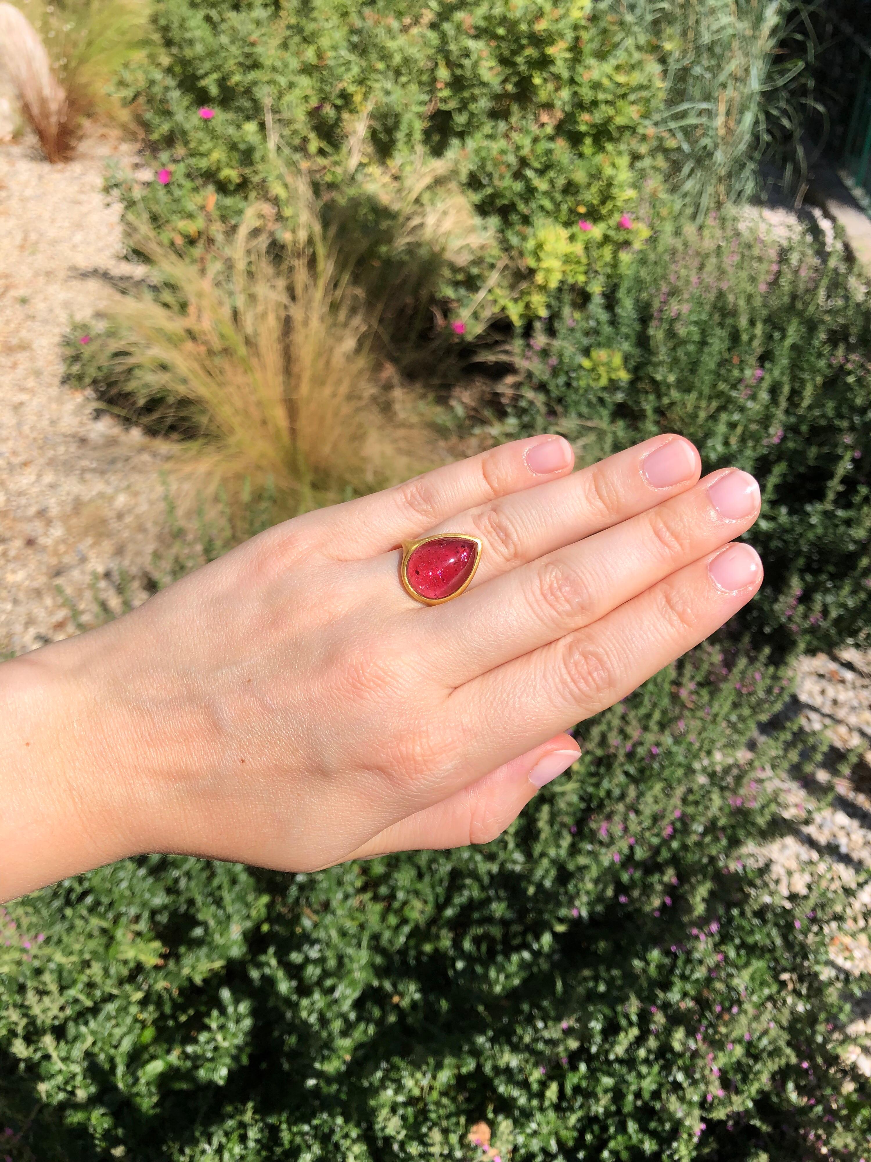 Pear Cut Scrives Pink-Red Cabochon Tourmaline 22 Karat Gold Ring