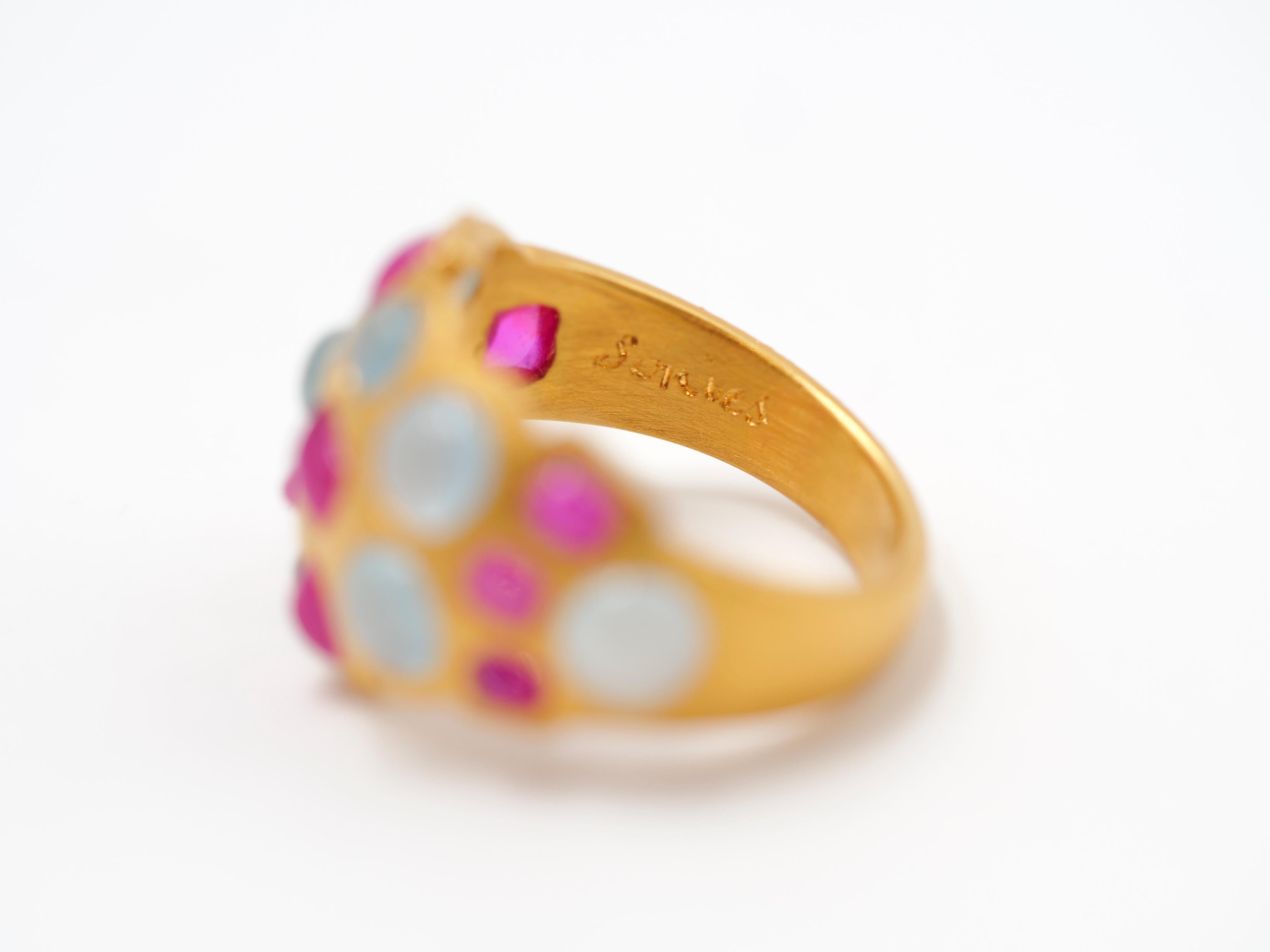 Scrives Ruby Aquamarine 22 karat Gold Hammered Ring For Sale 2