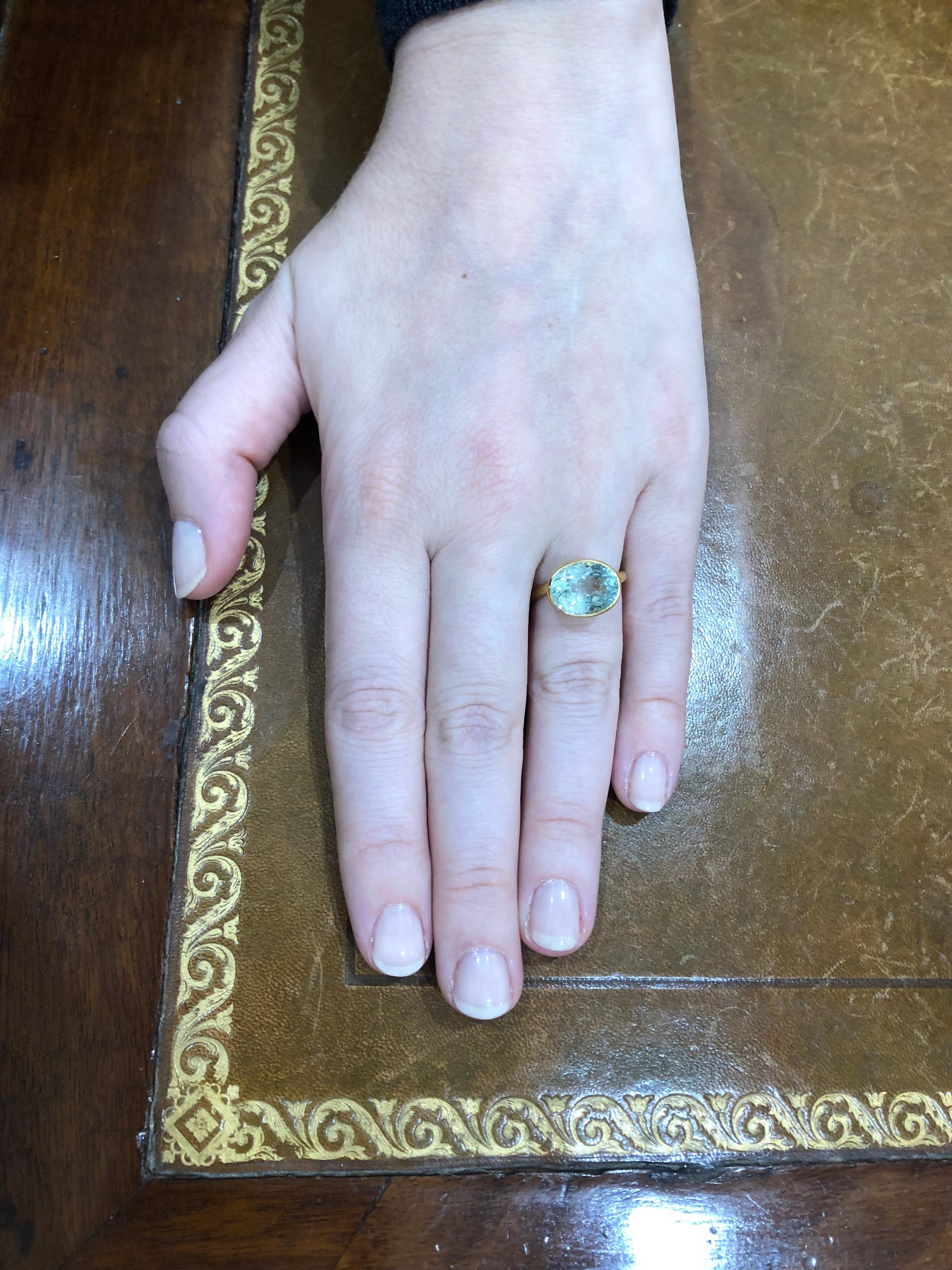 Scrives Water Blue Green Tourmaline 22 Karat Gold Ring In New Condition In Paris, Paris