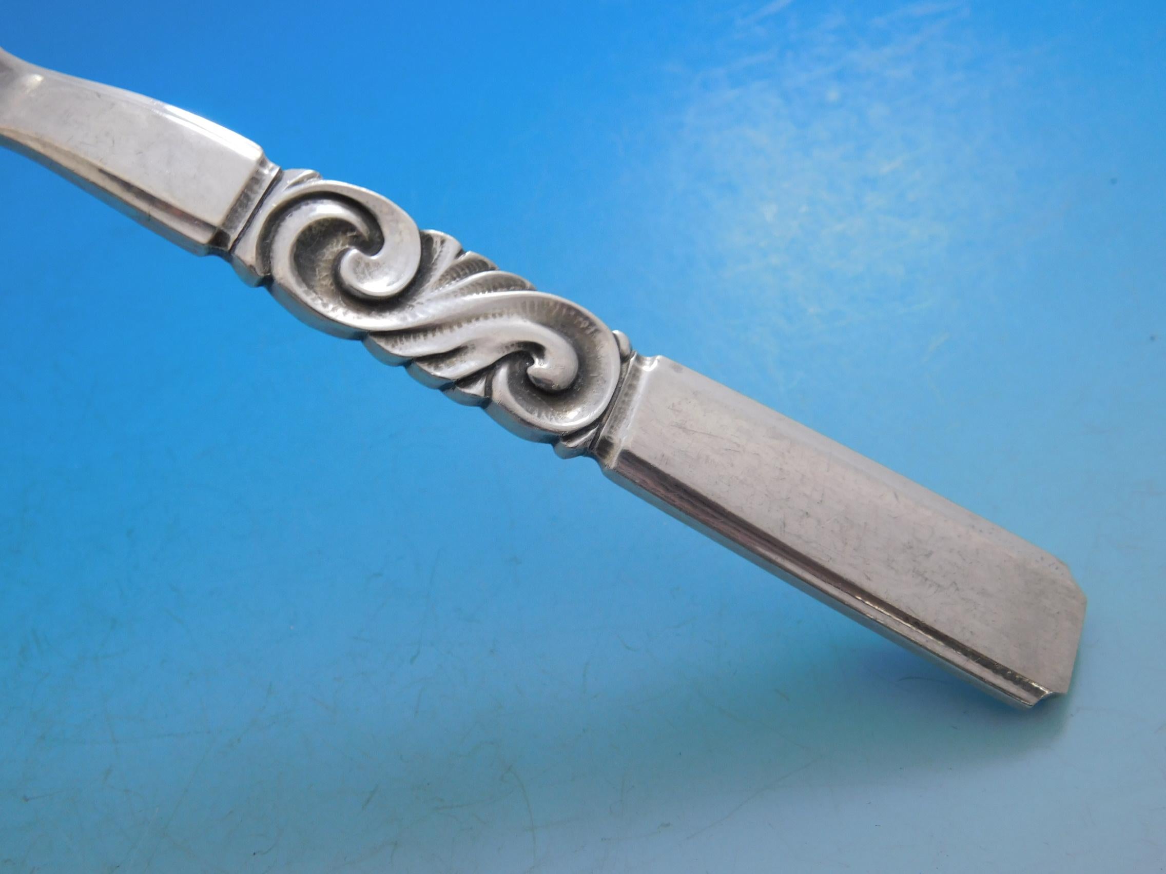 20ième siècle Service de couverts danois en argent sterling Scroll de Georg Jensen, 45 pièces en vente